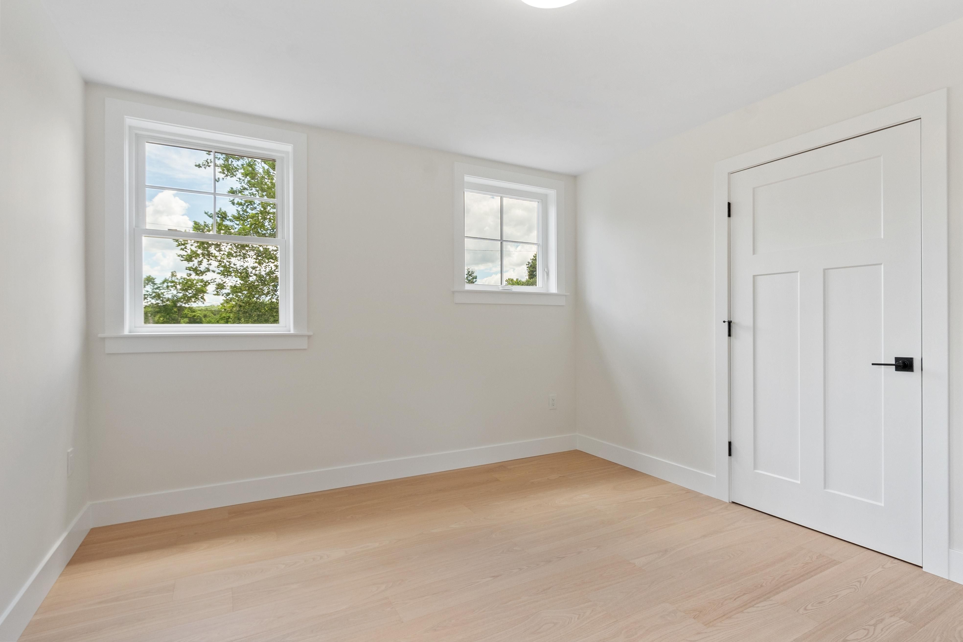  60 Neillian Street, Bedford, MA, 01730 - 物件實景