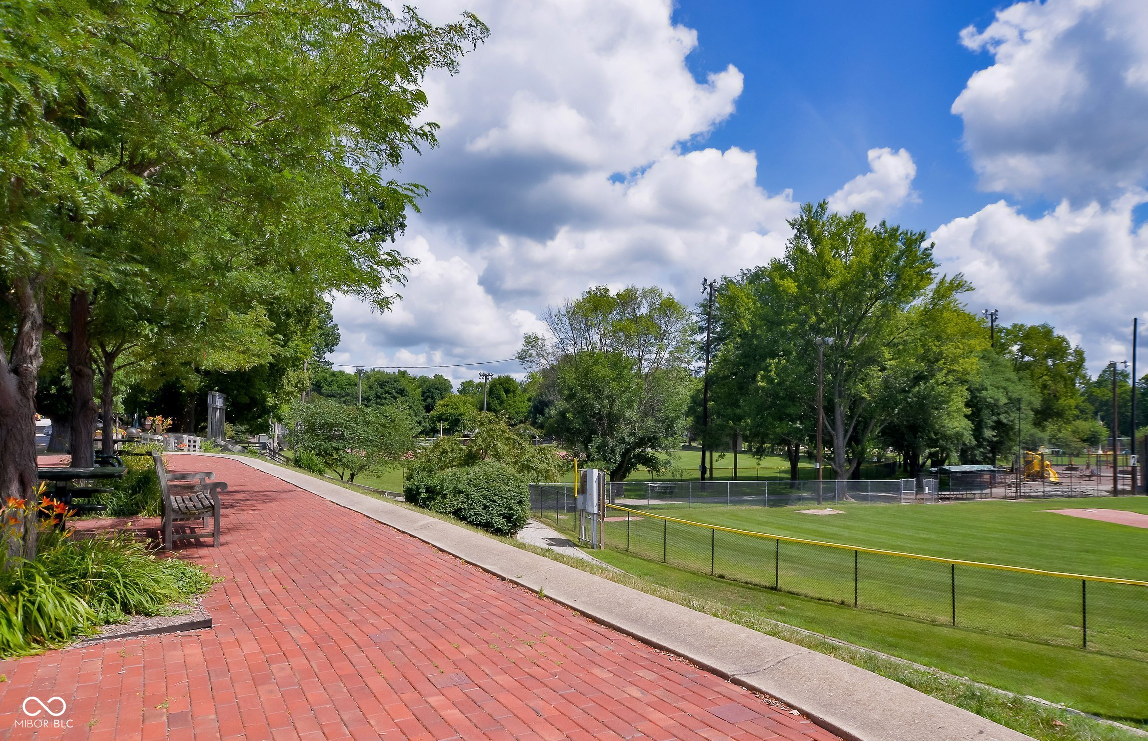 Zionsville, Indiana, 46077, United States, 3 Bedrooms Bedrooms, ,2 BathroomsBathrooms,Residential,For Sale,2008778