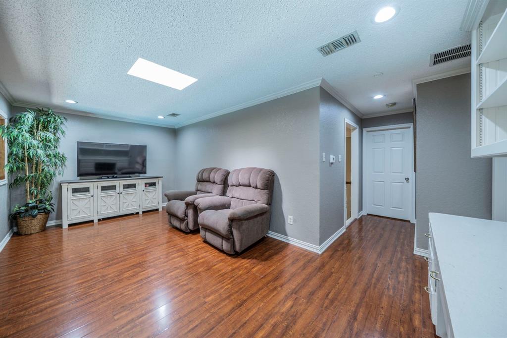 Arlington, Texas, 76013, United States, 4 Bedrooms Bedrooms, ,4 BathroomsBathrooms,Residential,For Sale,1978086