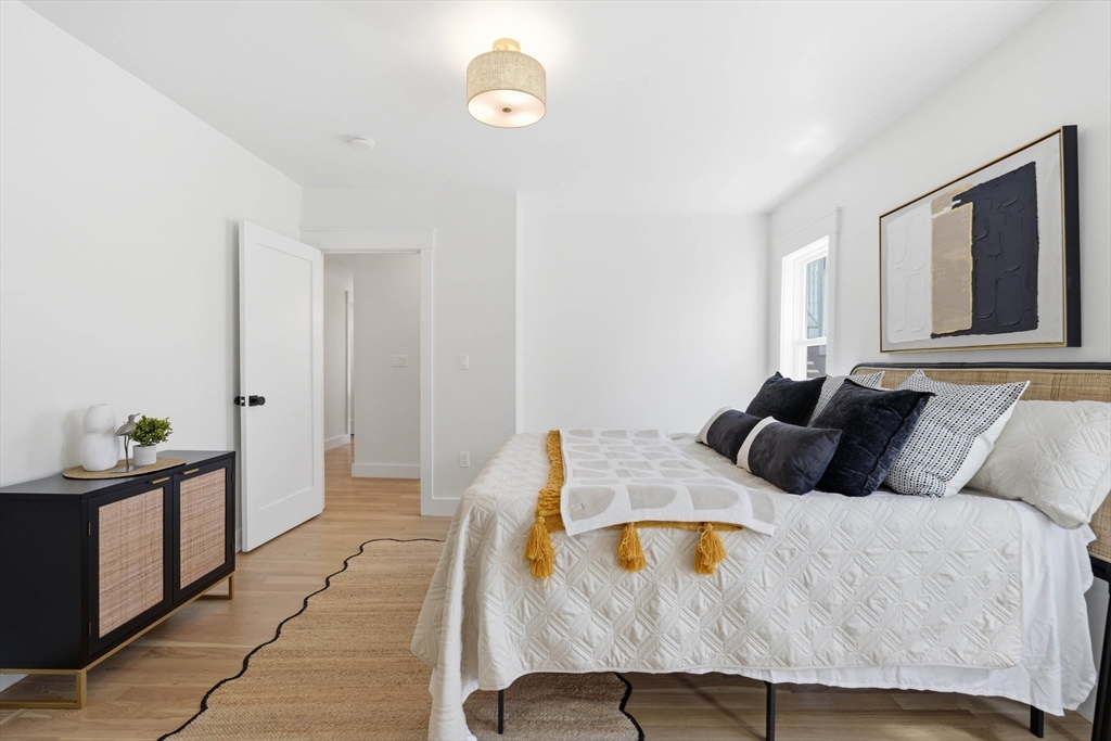 Watertown, Massachusetts, 02472, United States, 3 Bedrooms Bedrooms, ,3 BathroomsBathrooms,Residential,For Sale,2048404