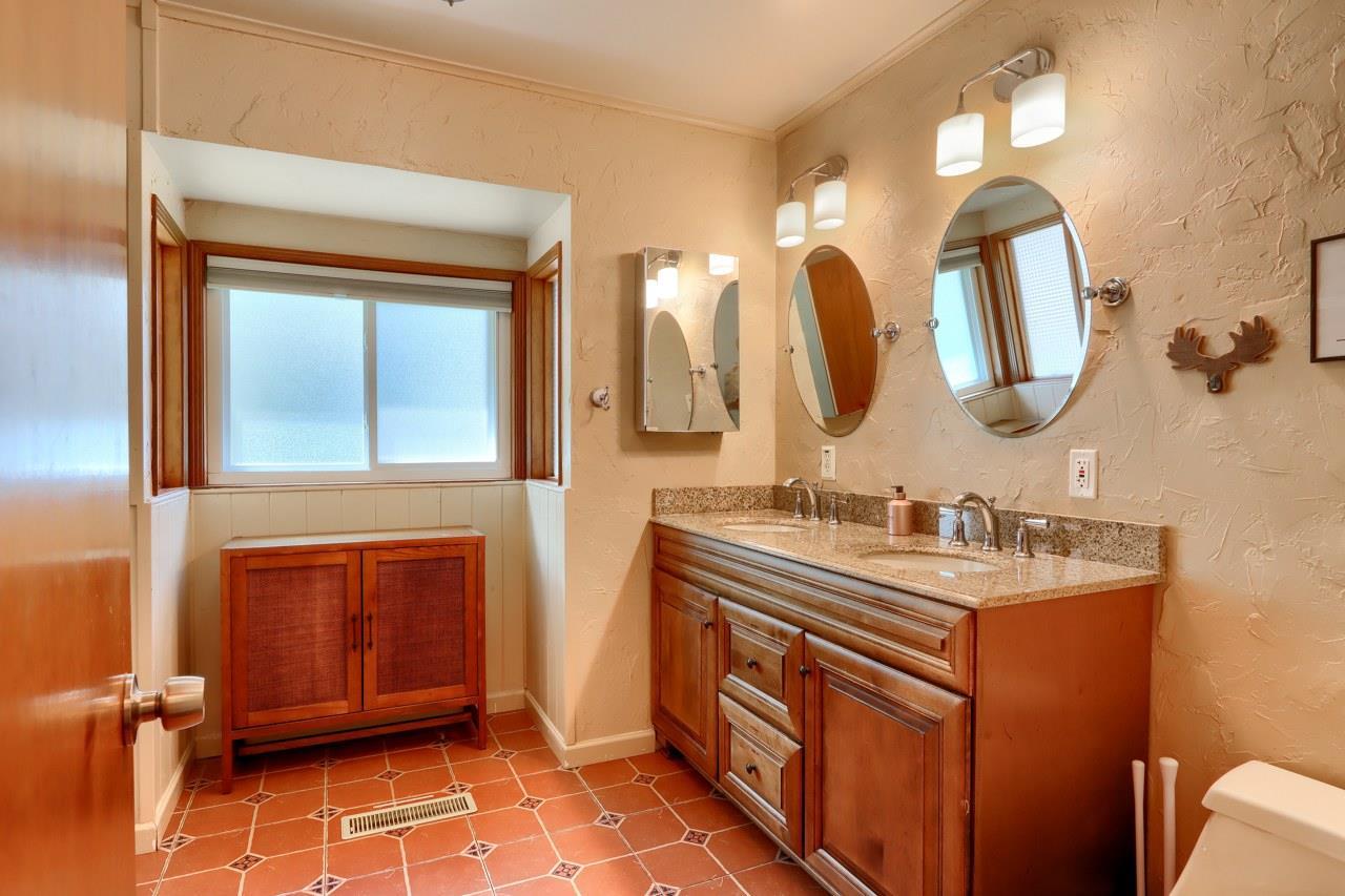Mariposa, California, 95338, United States, 3 Bedrooms Bedrooms, ,2 BathroomsBathrooms,Residential,For Sale,1916608