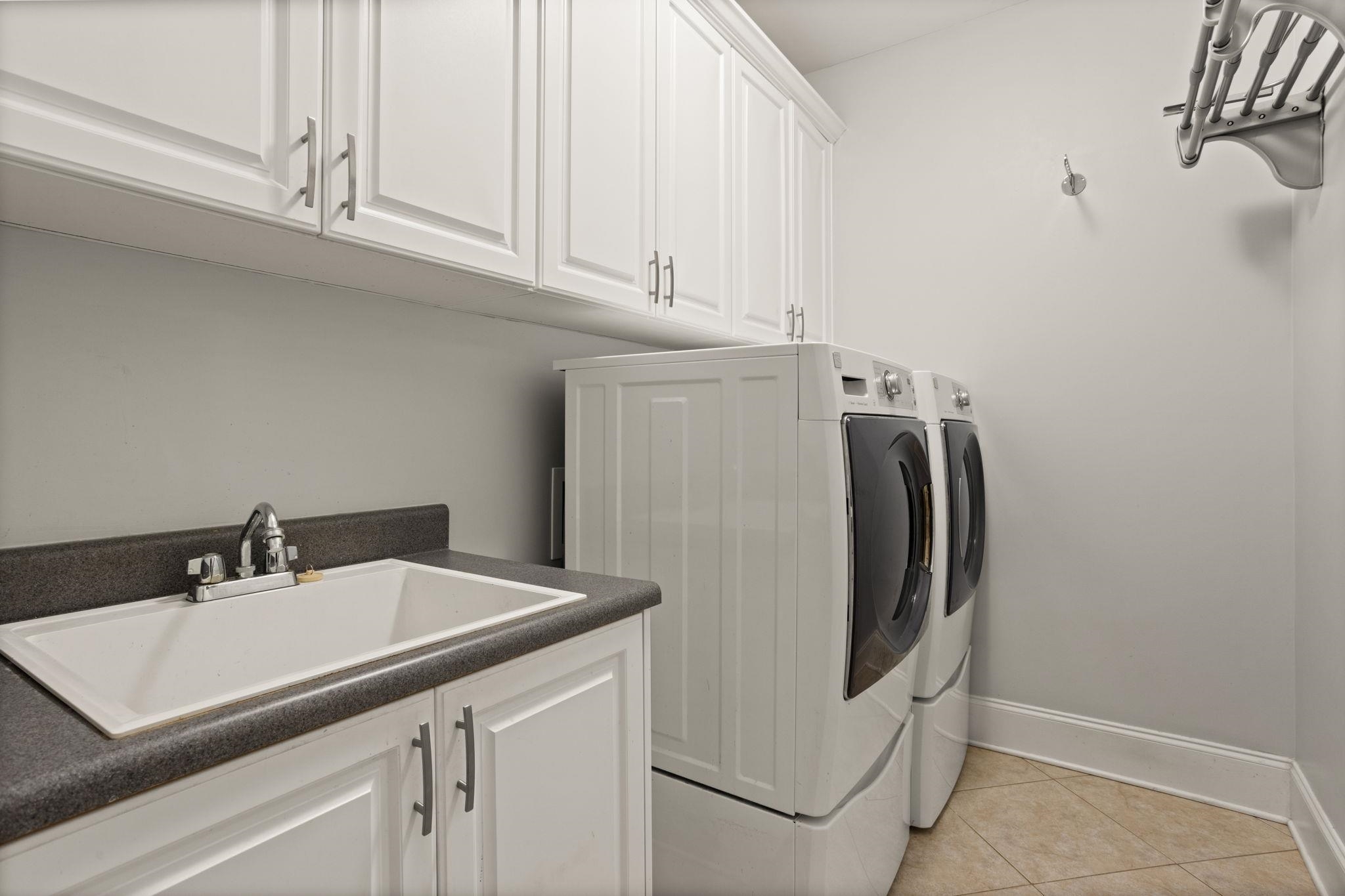 Ninety Six, South Carolina, 29666, United States, 4 Bedrooms Bedrooms, ,4 BathroomsBathrooms,Residential,For Sale,1990739