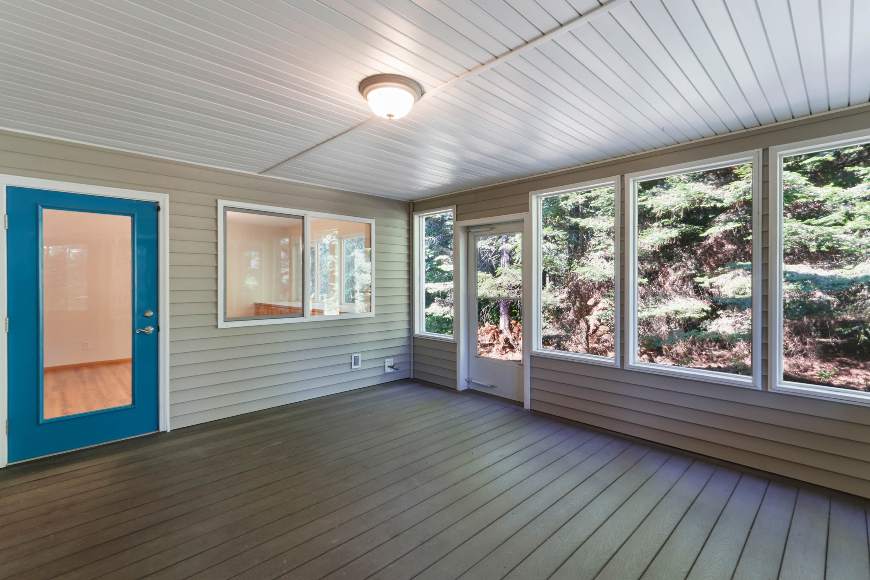 Sandpoint, Idaho, 83864, United States, 3 Bedrooms Bedrooms, ,2 BathroomsBathrooms,Residential,For Sale,1936853