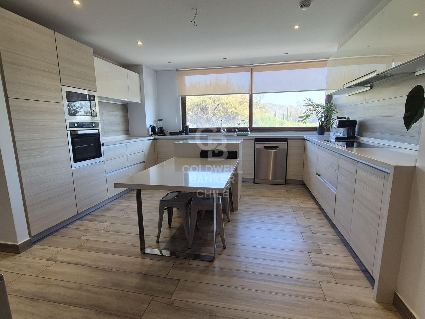 Colina, Chile, 2 Bedrooms Bedrooms, ,4 BathroomsBathrooms,Residential,For Sale,1919732