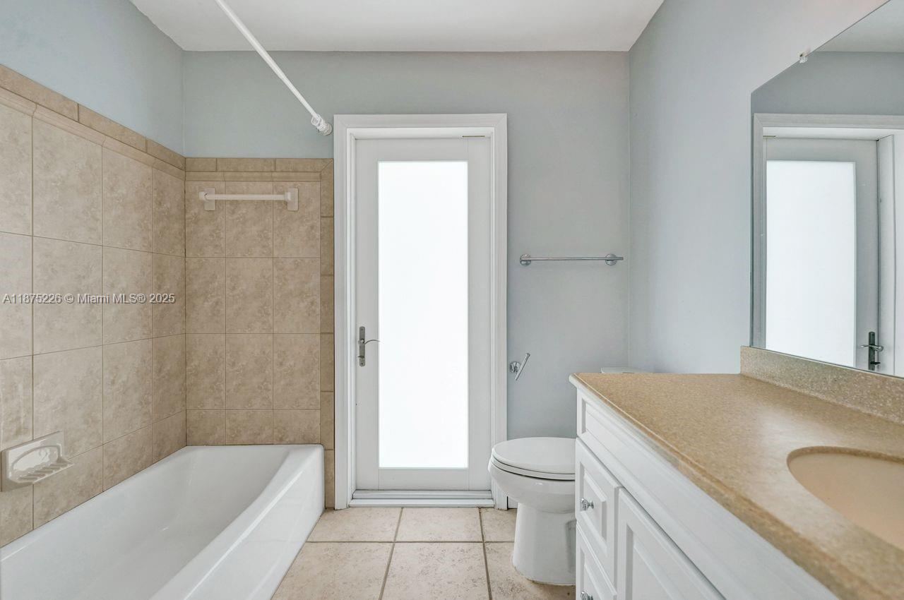 Cooper City, Florida, 33328, United States, 5 Bedrooms Bedrooms, ,3 BathroomsBathrooms,Residential,For Sale,1942124