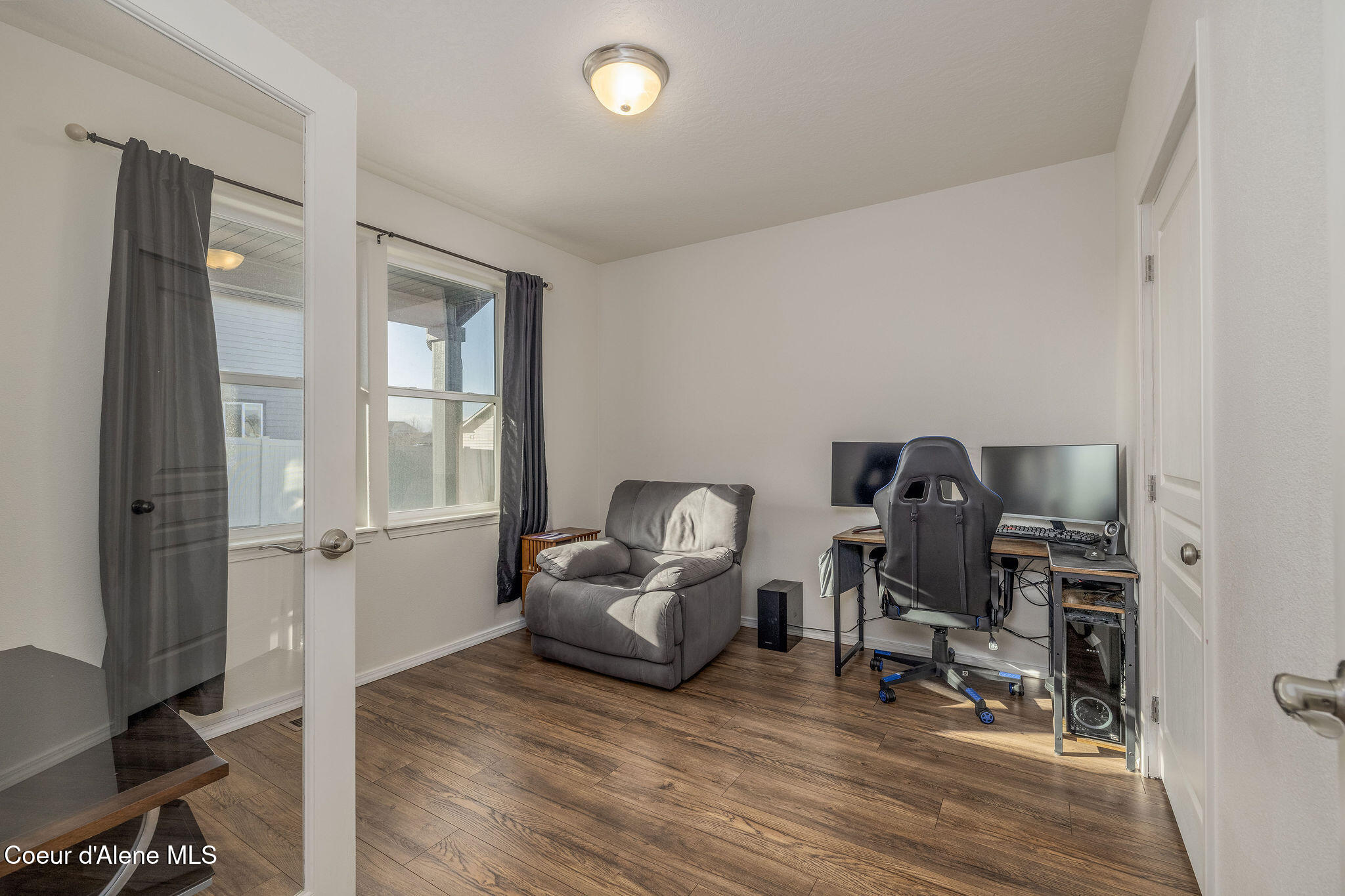 Post Falls, Idaho, 83854, United States, 3 Bedrooms Bedrooms, ,2 BathroomsBathrooms,Residential,For Sale,1996054