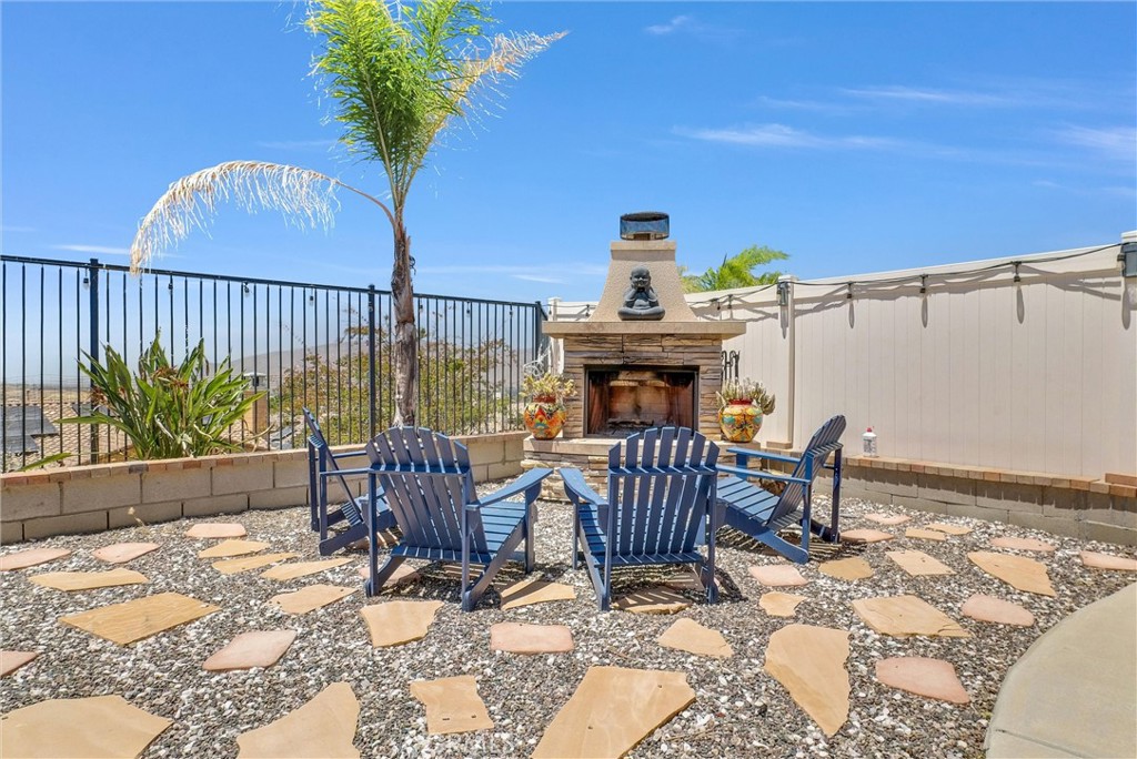 Lake Elsinore, California, 92530, United States, 3 Bedrooms Bedrooms, ,3 BathroomsBathrooms,Residential,For Sale,1880934