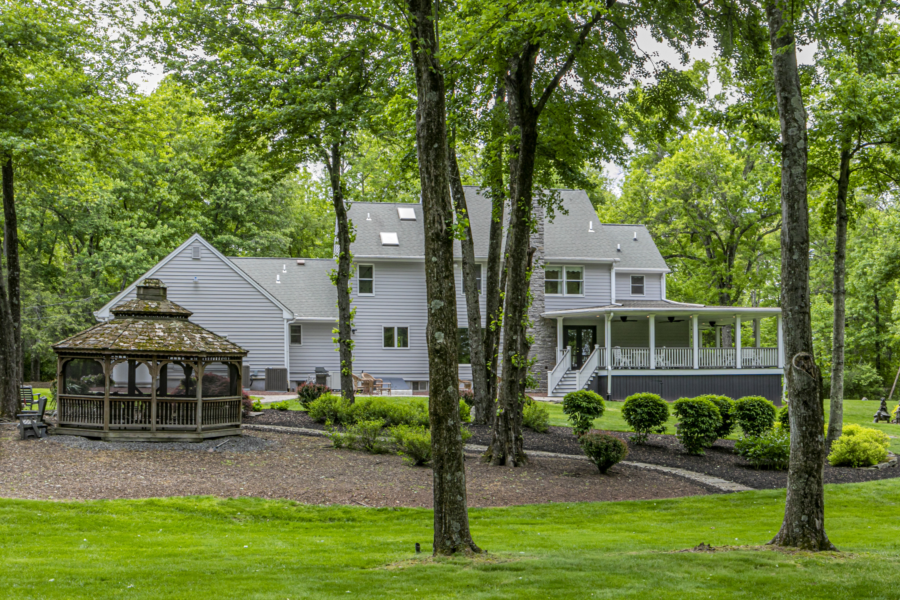  Private 6-Acre Getaway Wrapped in Nature