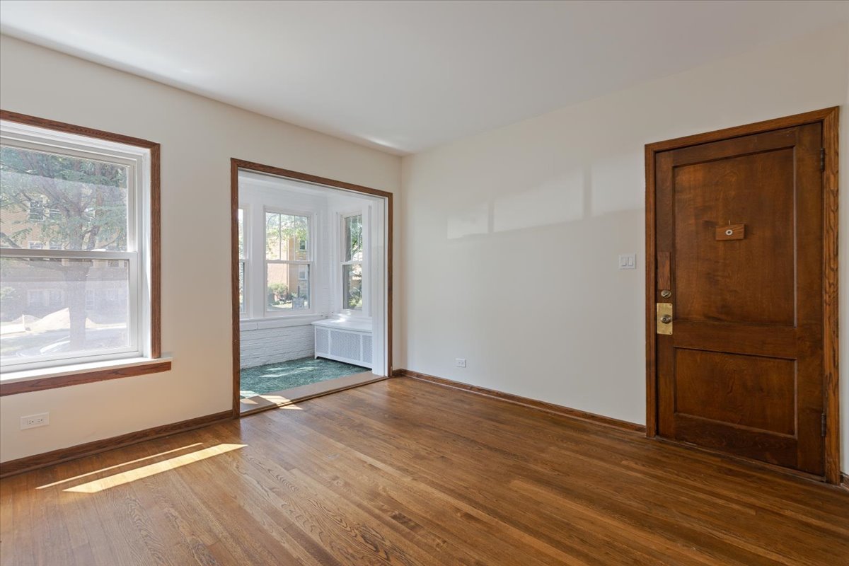 Evanston, Illinois, 60202, United States, 4 Bedrooms Bedrooms, ,Residential,For Sale,1923583