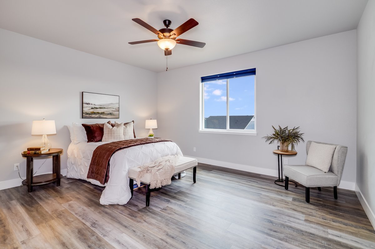 Cheyenne, Wyoming, 82009, United States, 5 Bedrooms Bedrooms, ,3 BathroomsBathrooms,Residential,For Sale,2012088