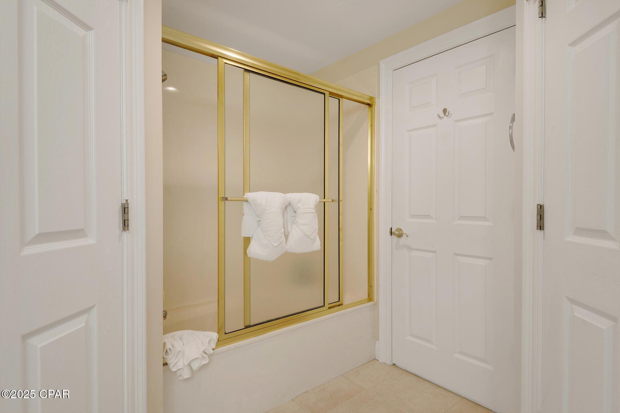 Panama City, Florida, 32408, United States, 2 Bedrooms Bedrooms, ,2 BathroomsBathrooms,Residential,For Sale,1976386