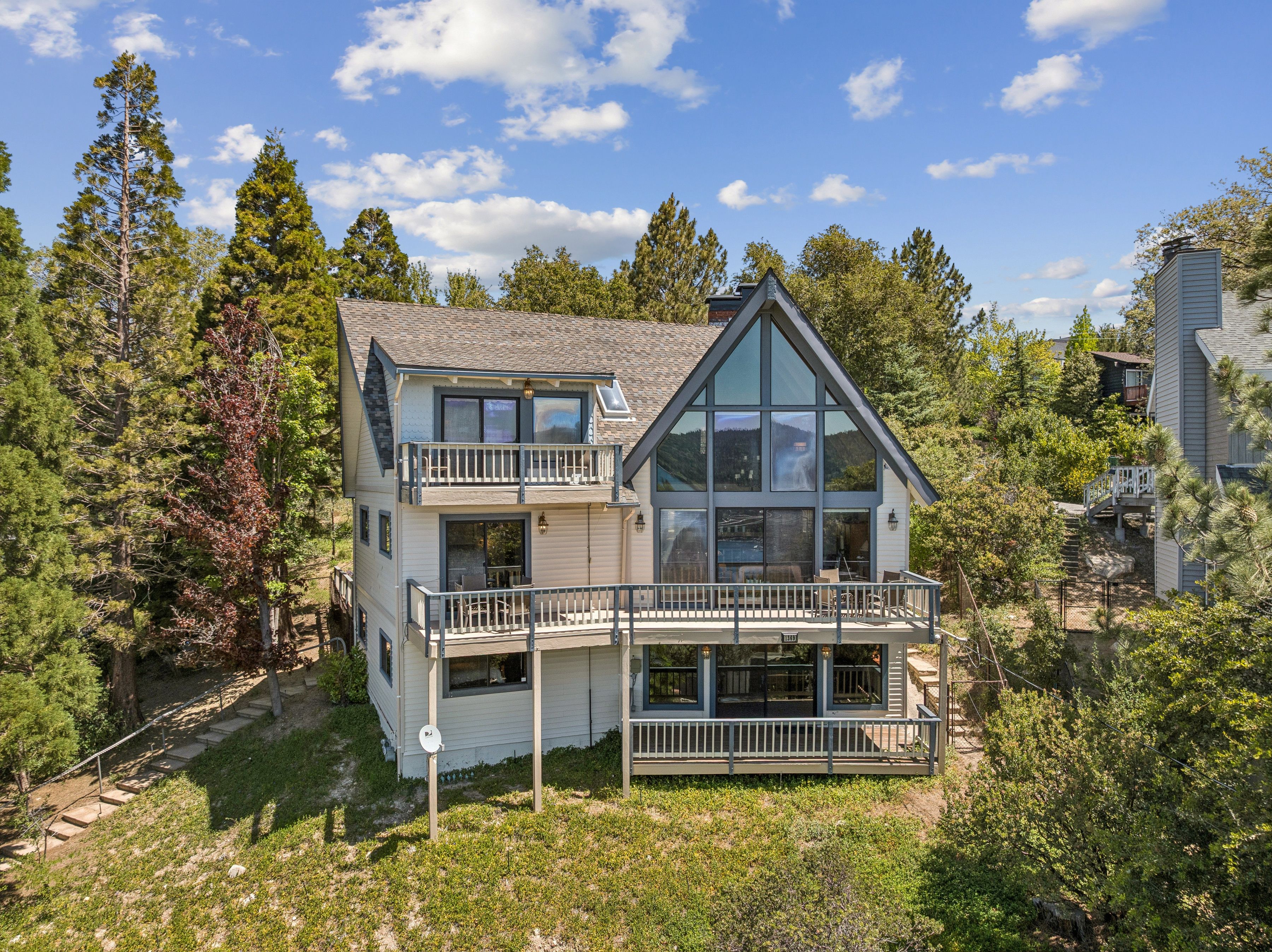  1369 Yellowstone Drive, Lake Arrowhead, CA 92352 - 物件實景