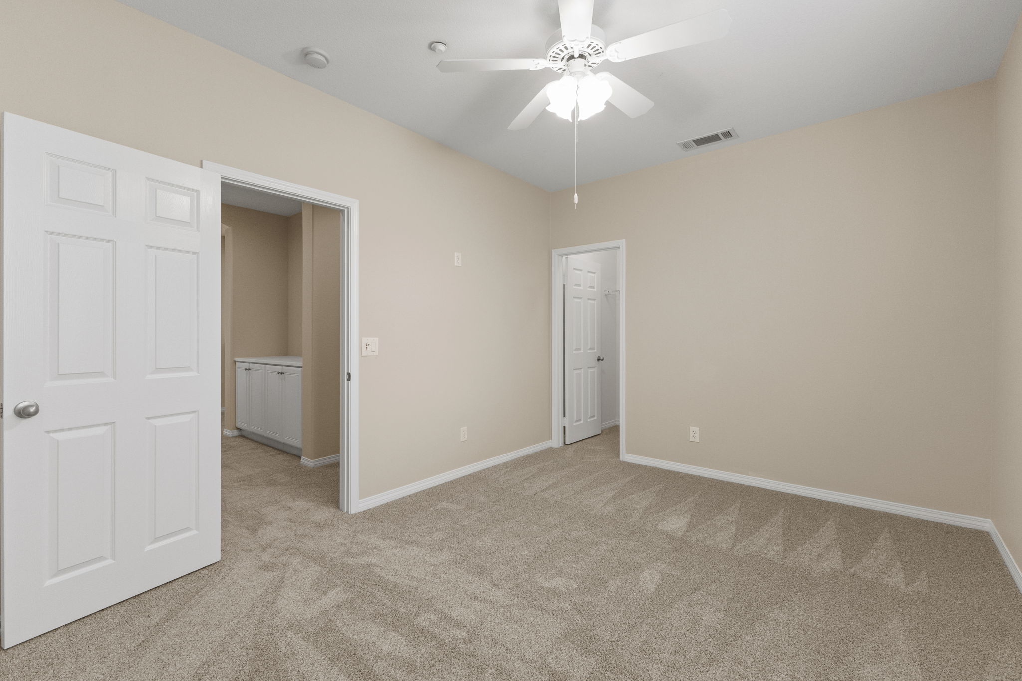 Redlands, California, 92374, United States, 6 Bedrooms Bedrooms, ,4 BathroomsBathrooms,Residential,For Sale,1923576