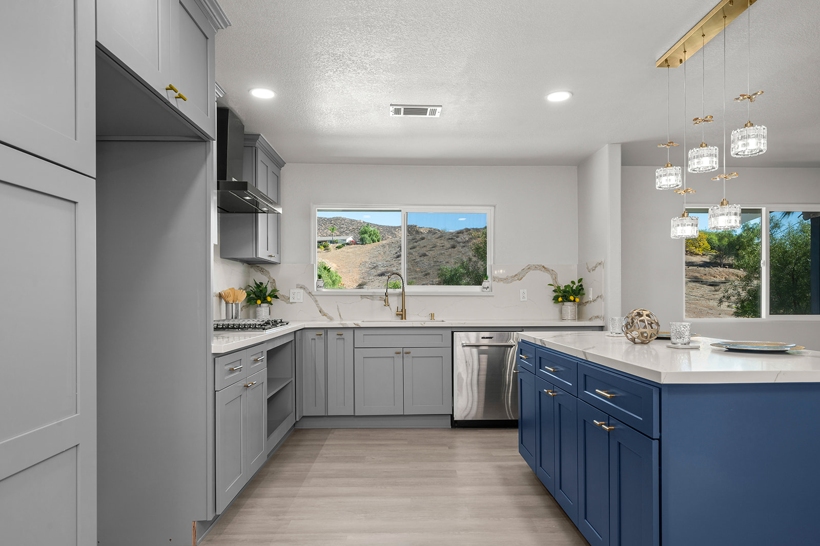 Menifee, California, 92587, United States, 5 Bedrooms Bedrooms, ,4 BathroomsBathrooms,Residential,For Sale,1986088