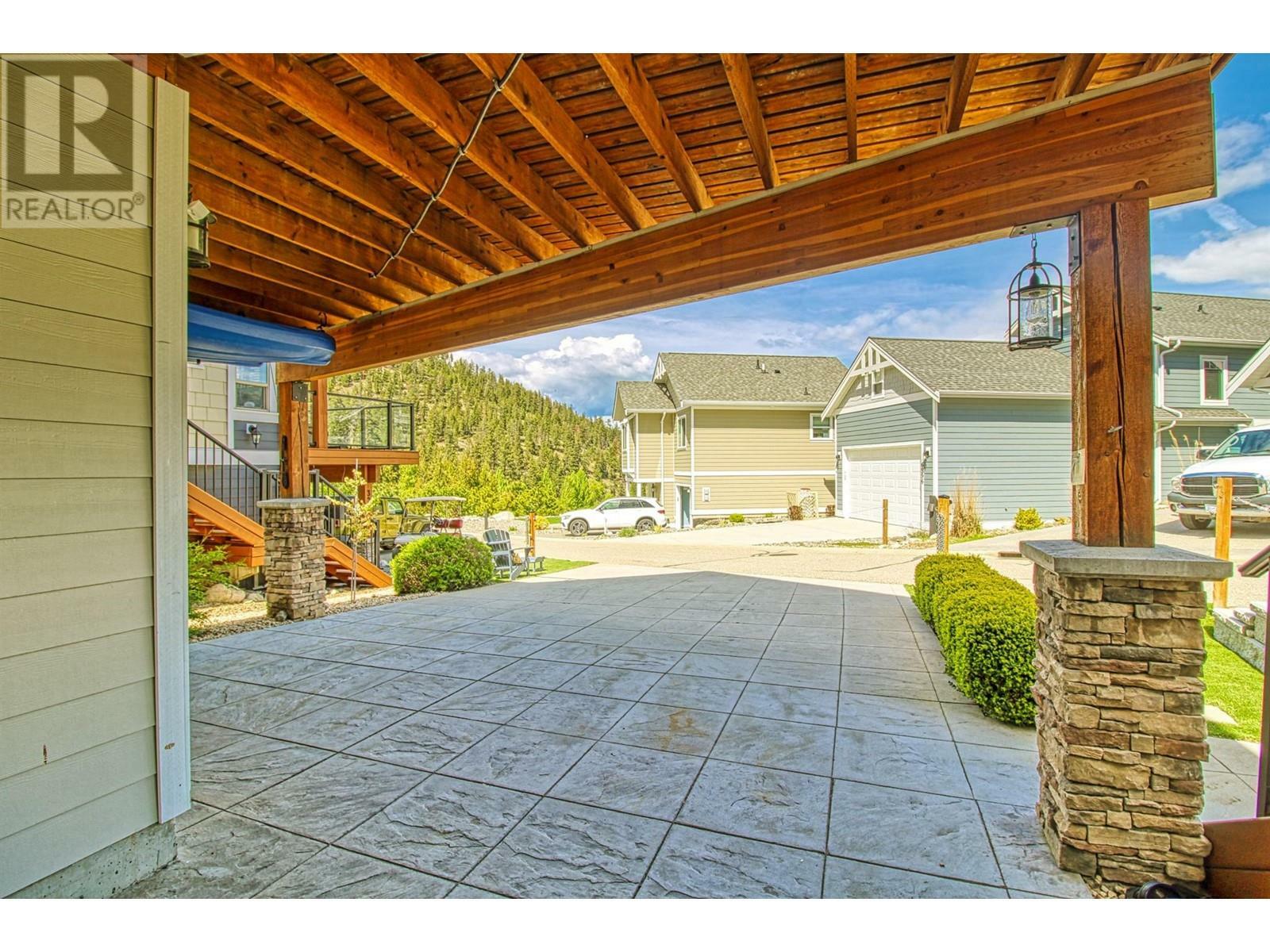 KELOWNA, British Columbia, V1Z 3R8, CA, 3 Bedrooms Bedrooms, ,2 BathroomsBathrooms,Residential,For Sale,1838856