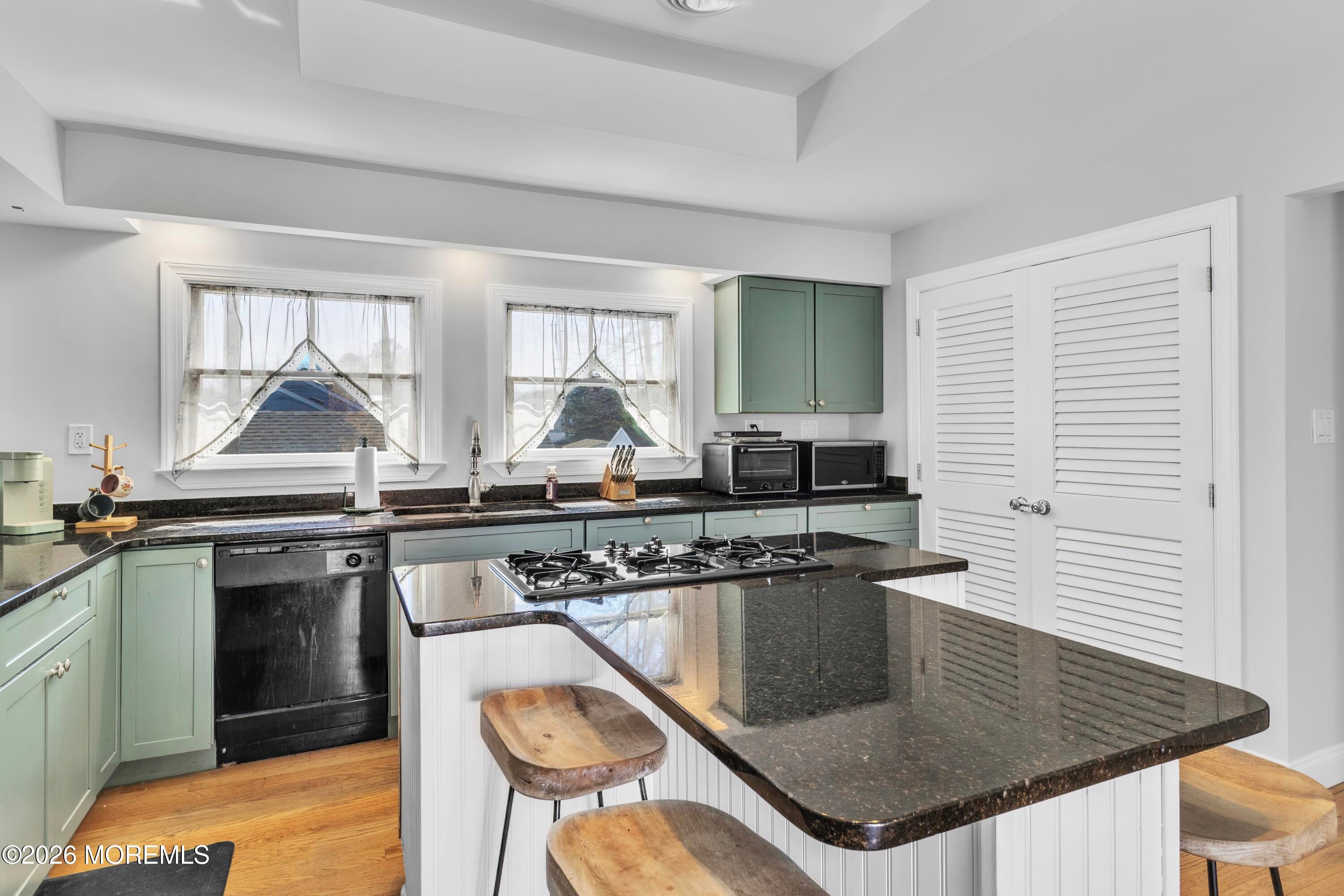 Brick, New Jersey, 08723, United States, 5 Bedrooms Bedrooms, ,2 BathroomsBathrooms,Residential,For Sale,2036469