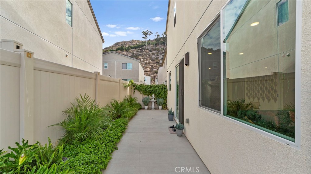 Fallbrook, California, 92028, United States, 3 Bedrooms Bedrooms, ,3 BathroomsBathrooms,Residential,For Sale,1987532