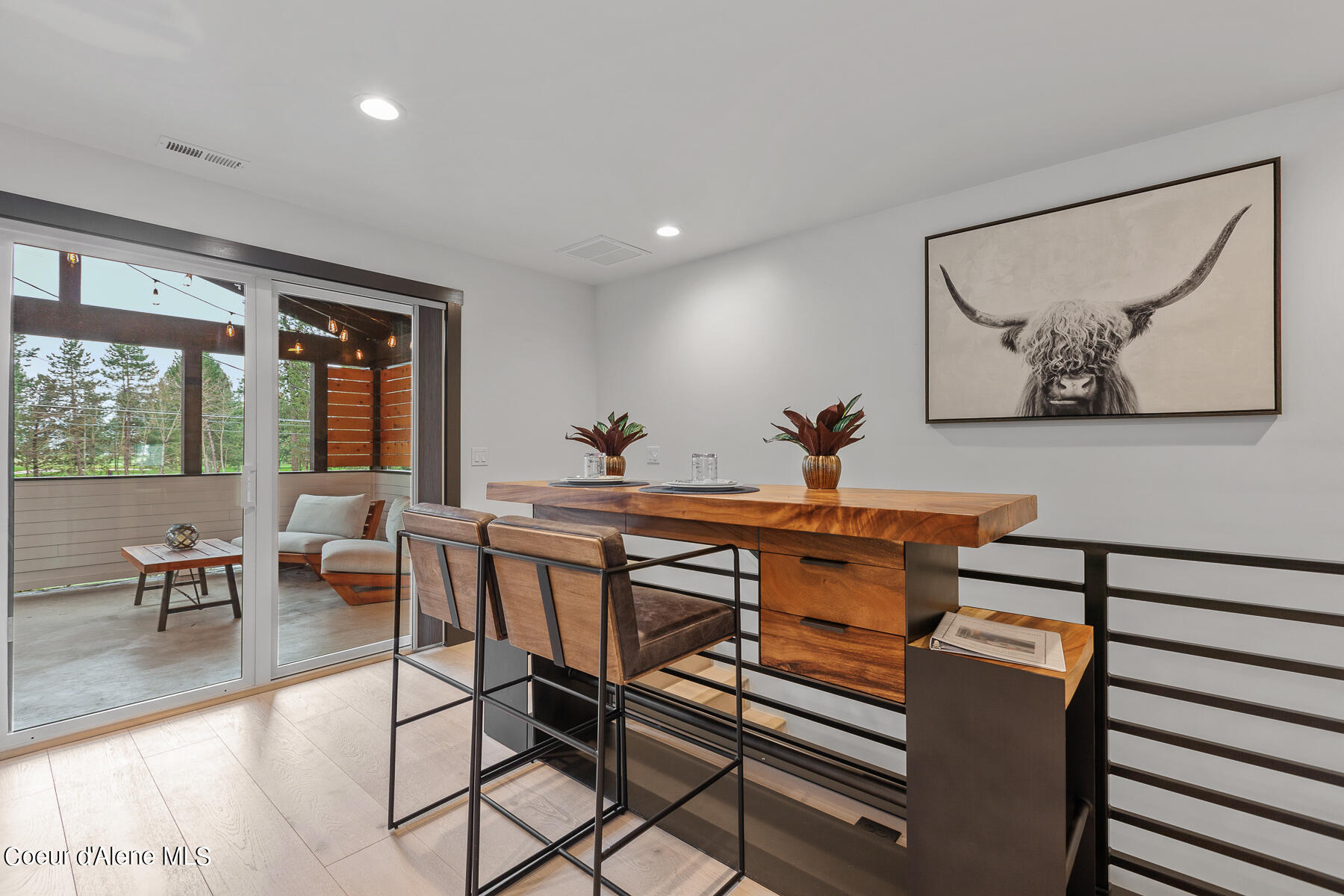 Coeur d'Alene, Idaho, 83814, United States, 4 Bedrooms Bedrooms, ,1 BathroomBathrooms,Residential,For Sale,1975946