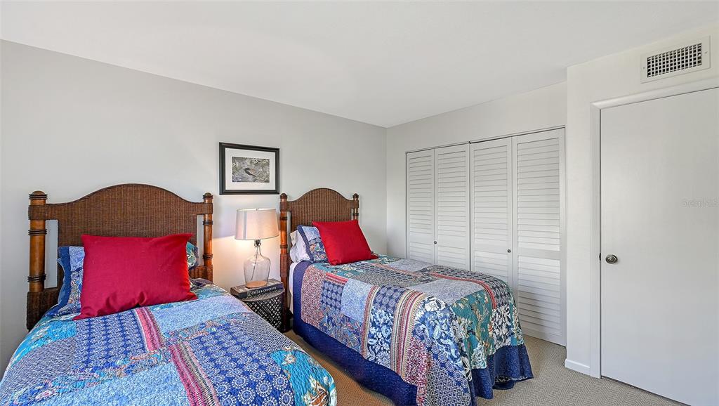 Sarasota, Florida, 34231, United States, 2 Bedrooms Bedrooms, ,2 BathroomsBathrooms,Residential,For Sale,1995583