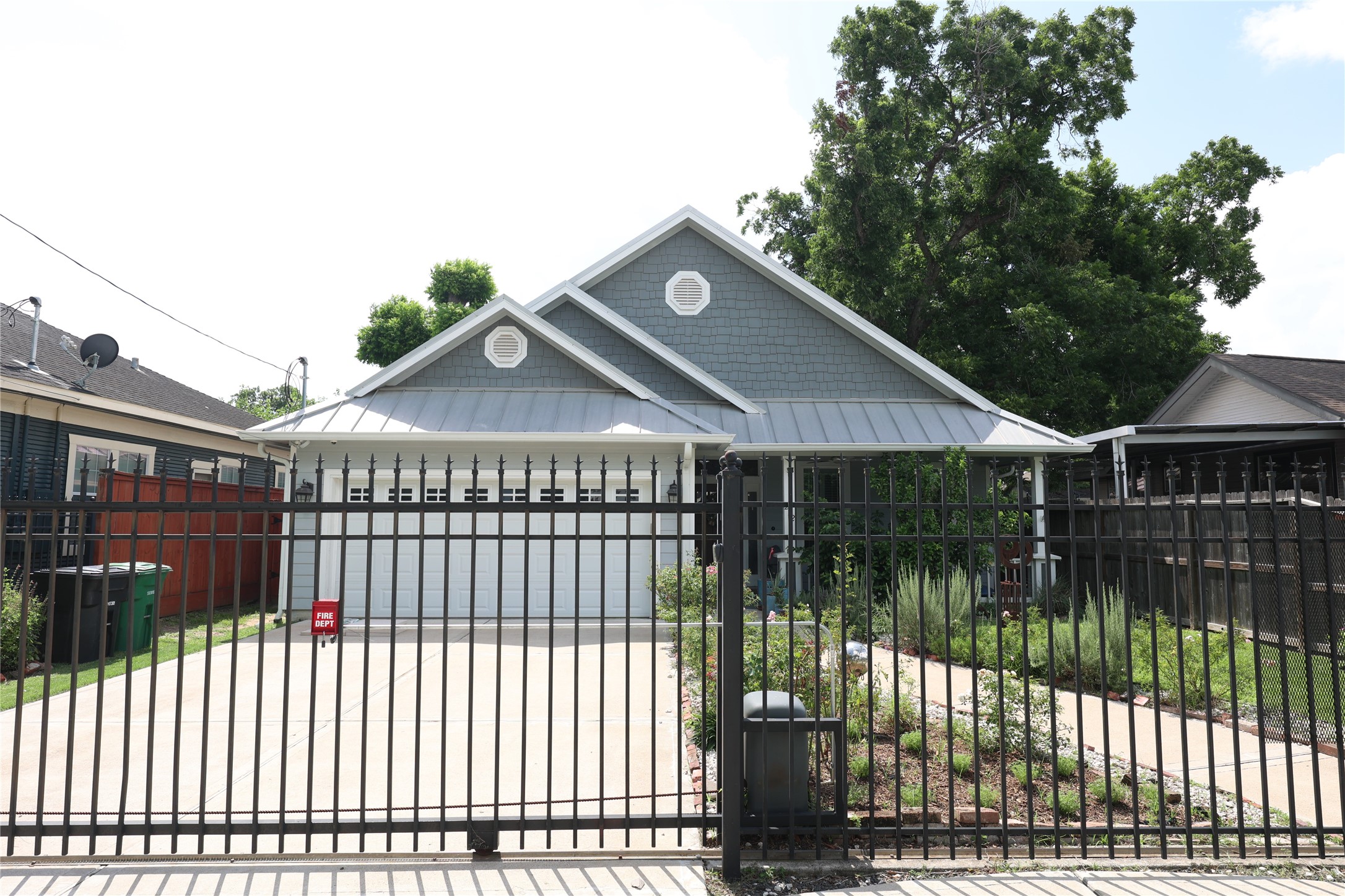 Houston, Texas, 77011, United States, 3 Bedrooms Bedrooms, ,2 BathroomsBathrooms,Residential,For Sale,1867410