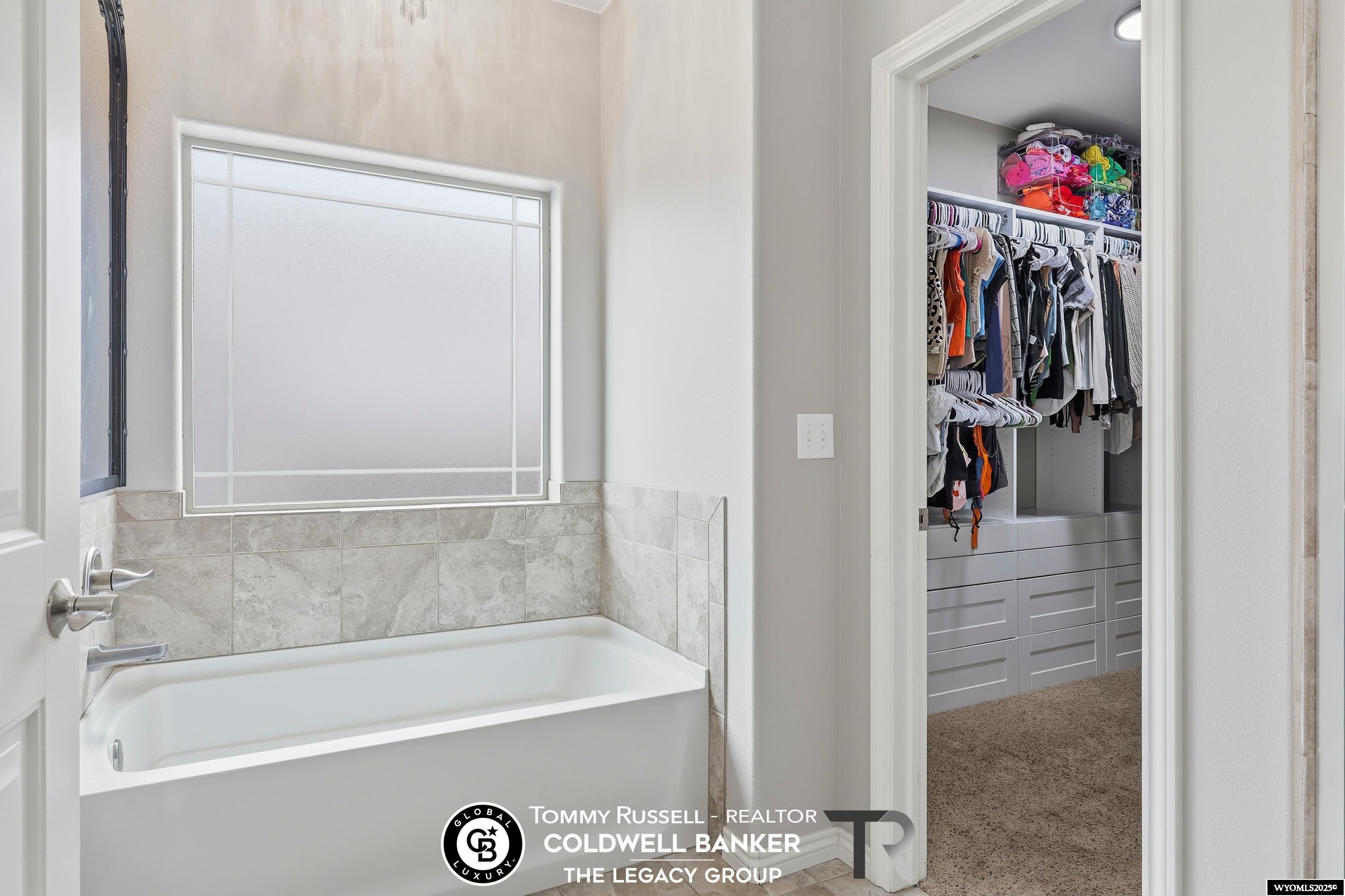 Casper, Wyoming, 82609, United States, 4 Bedrooms Bedrooms, ,3 BathroomsBathrooms,Residential,For Sale,1995940