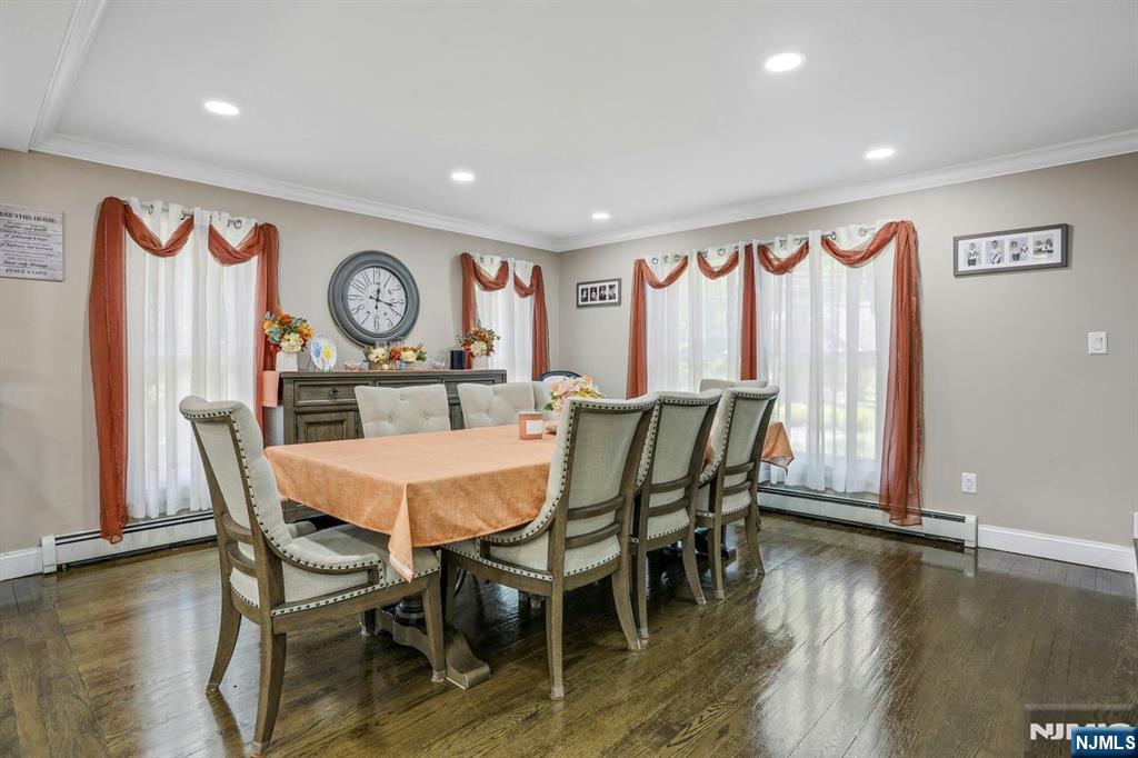 Old Tappan, New Jersey, 07675, United States, 4 Bedrooms Bedrooms, ,3 BathroomsBathrooms,Residential,For Sale,1906748