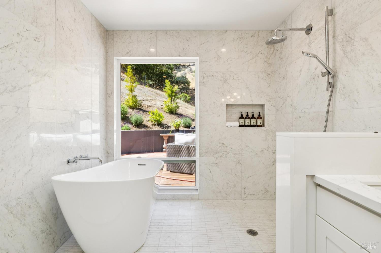 San Rafael, California, 94903, United States, 4 Bedrooms Bedrooms, ,3 BathroomsBathrooms,Residential,For Sale,1917478