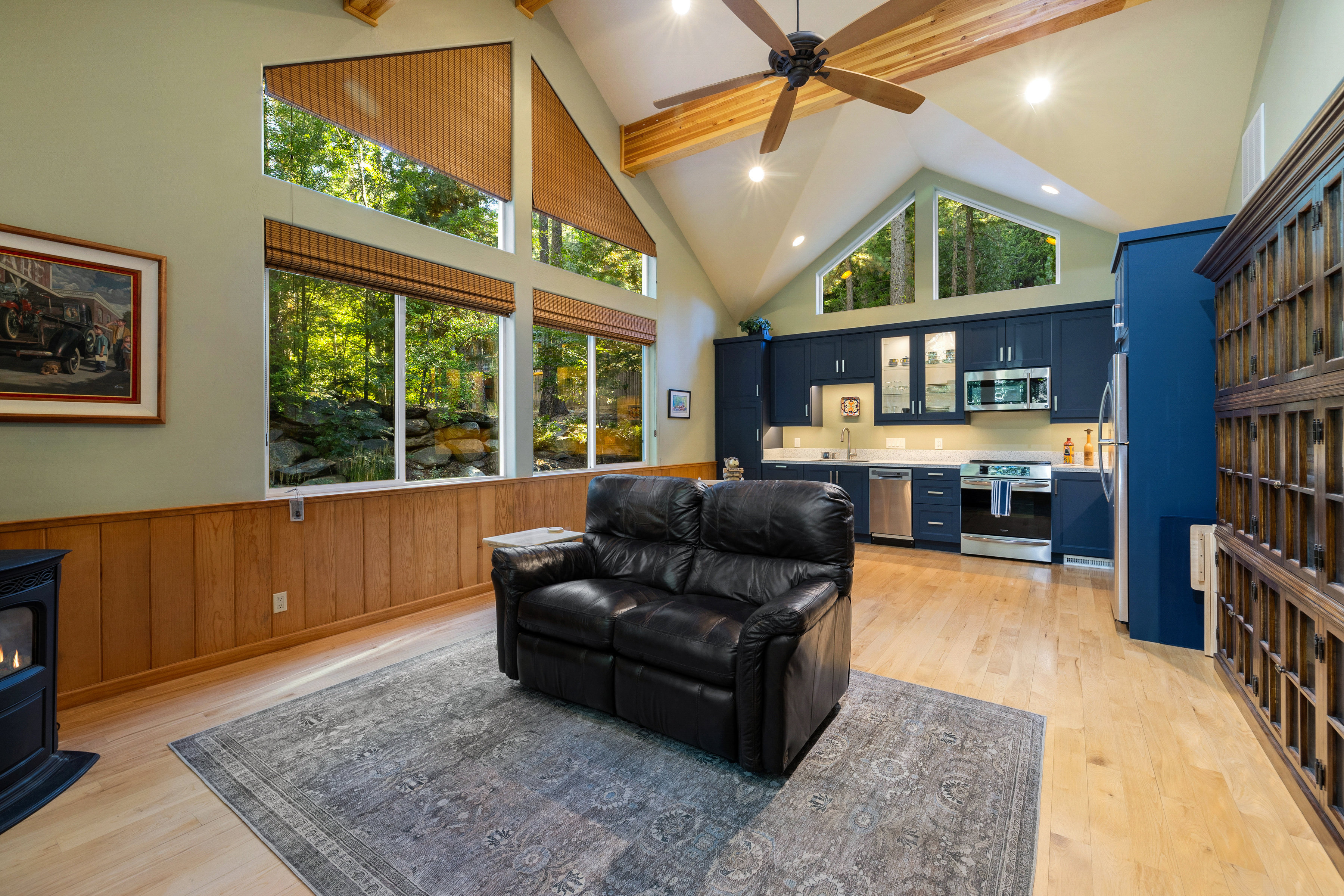  Luxury Mountain Retreat with Guest House on 1 Acre in the Heart of Graeagle - 物件實景