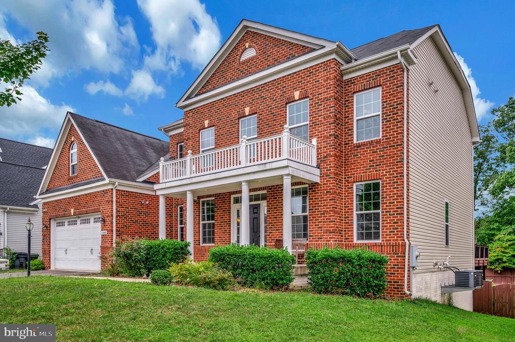 Woodbridge, Virginia, 22193, United States, 6 Bedrooms Bedrooms, ,6 BathroomsBathrooms,Residential,For Sale,1919107