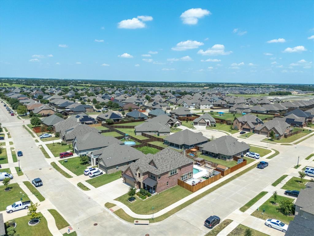 Waxahachie, Texas, 75165, United States, 4 Bedrooms Bedrooms, ,4 BathroomsBathrooms,Residential,For Sale,1978879