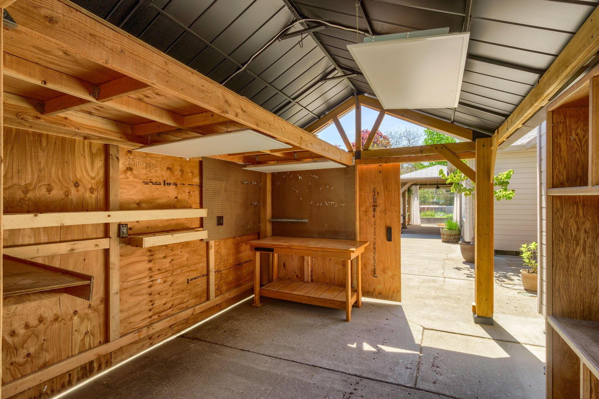 Central Point, Oregon, 97502, United States, 3 Bedrooms Bedrooms, ,2 BathroomsBathrooms,Residential,For Sale,1793291