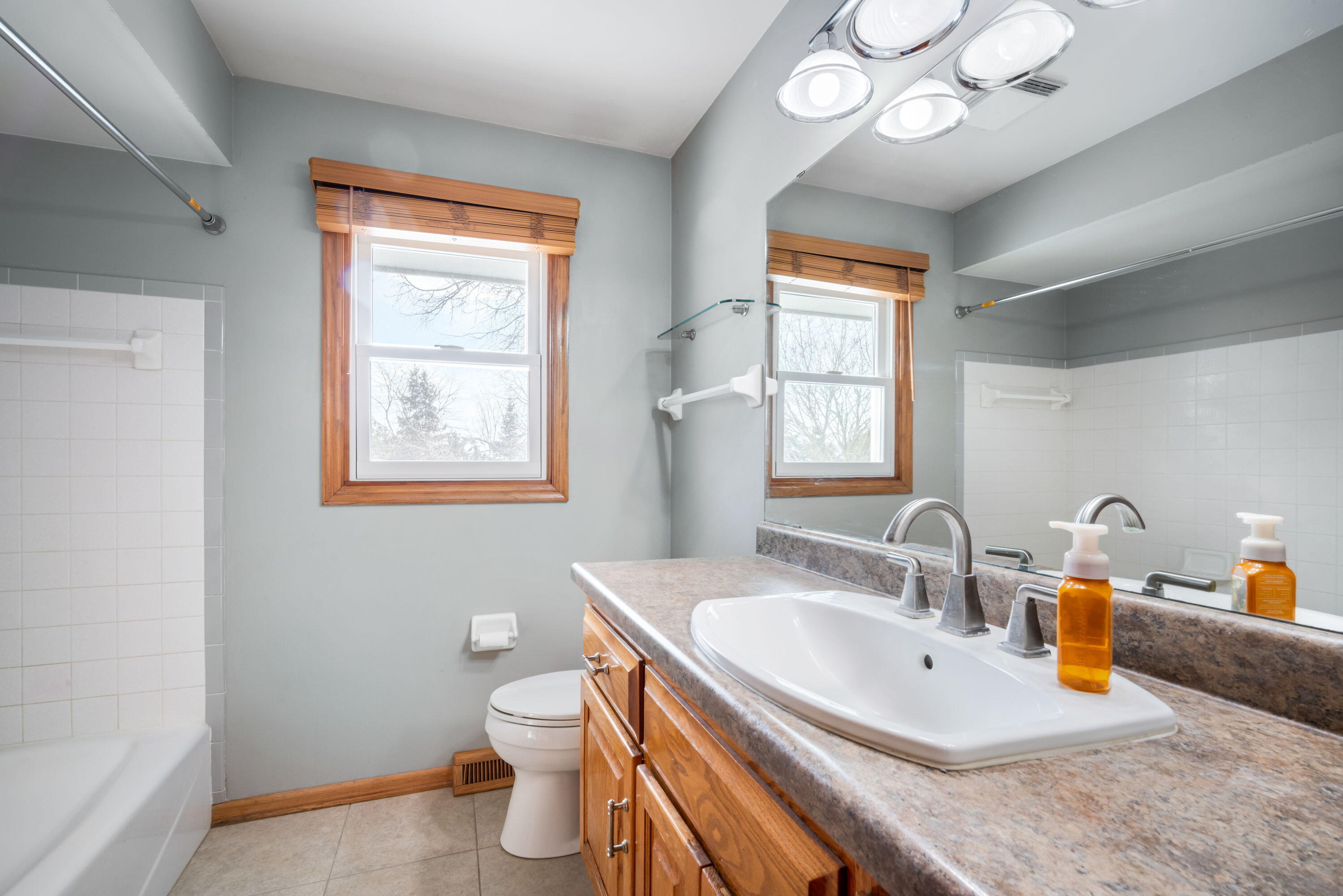 Saukville, Wisconsin, 53080, United States, 3 Bedrooms Bedrooms, ,4 BathroomsBathrooms,Residential,For Sale,2012591