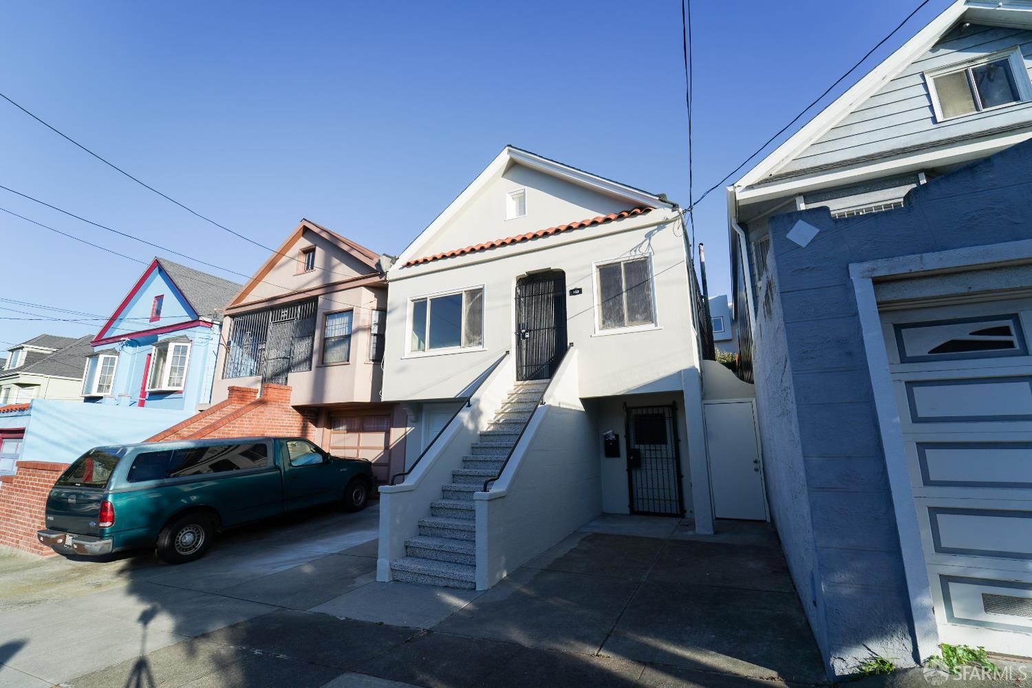 San Francisco, California, 94112, United States, 3 Bedrooms Bedrooms, ,1 BathroomBathrooms,Residential,For Sale,1988228