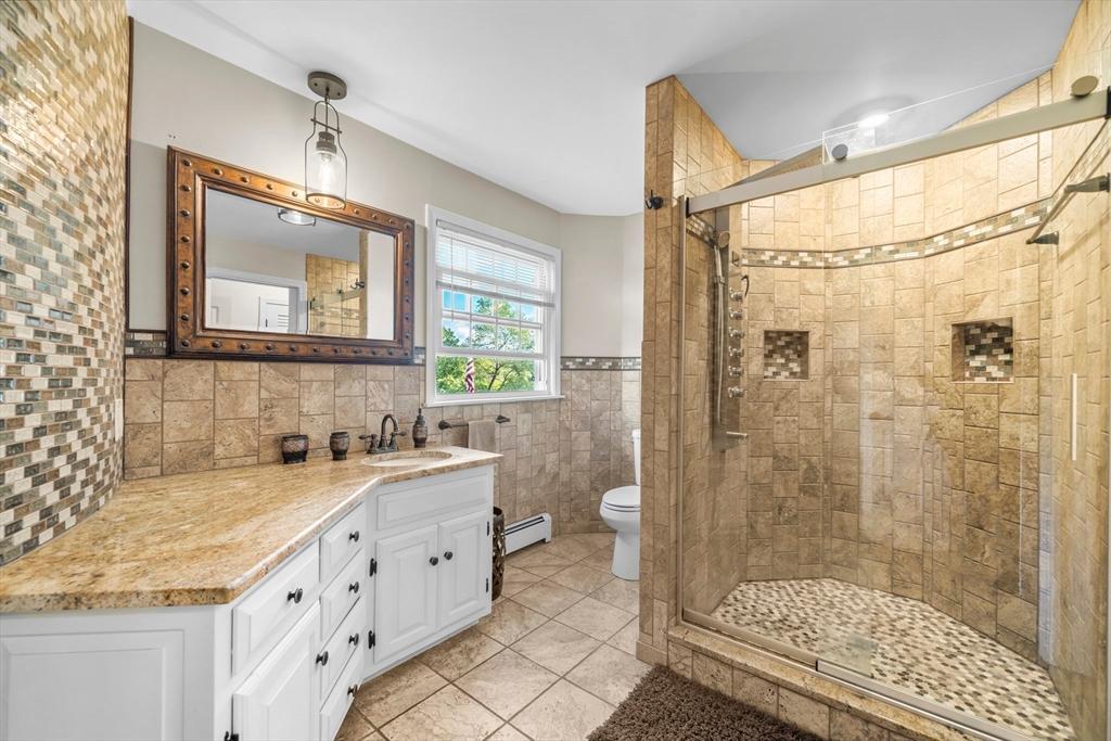 Ludlow, Massachusetts, 01056, United States, 3 Bedrooms Bedrooms, ,2 BathroomsBathrooms,Residential,For Sale,1936866