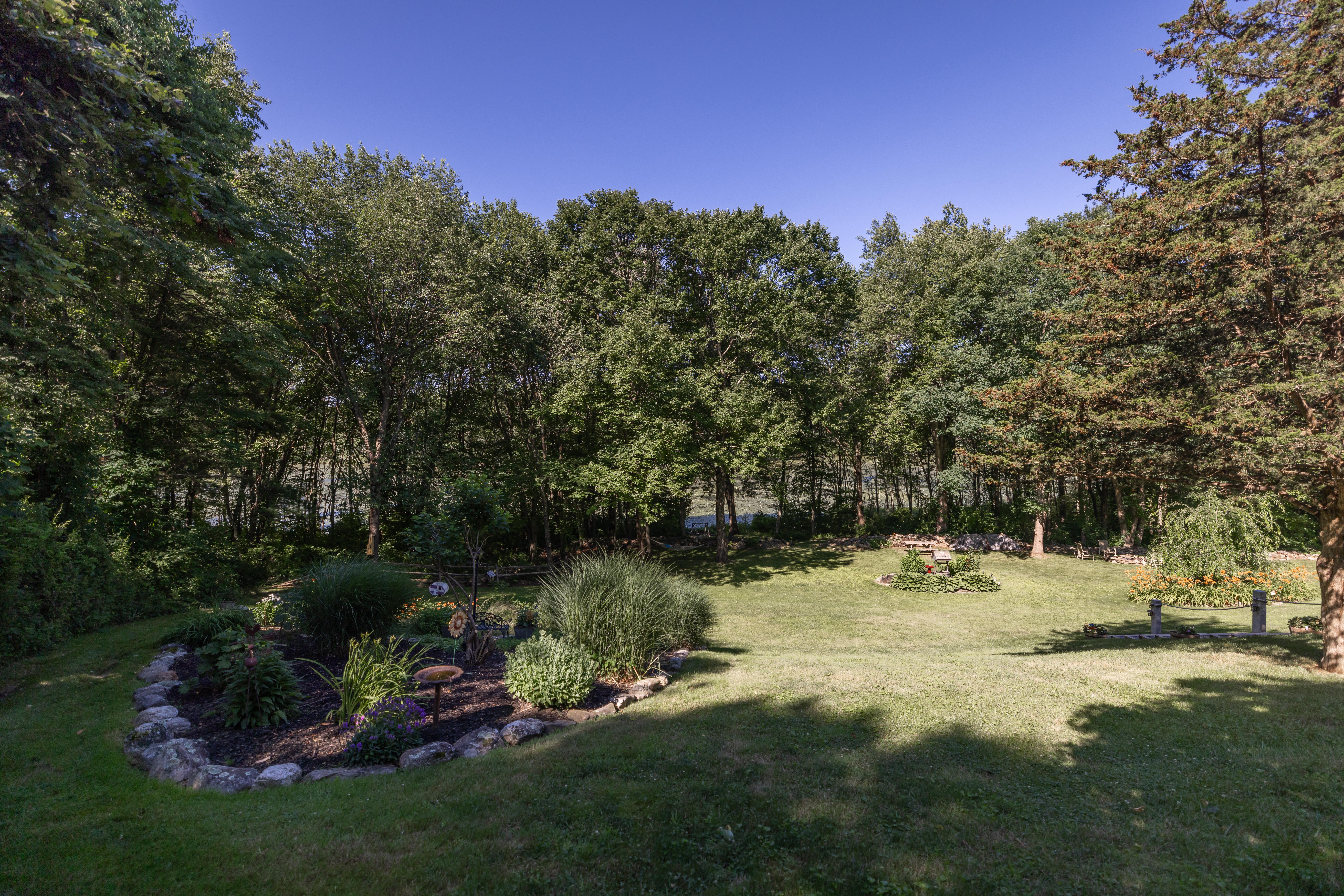 Southbridge, Massachusetts, 01550, United States, 5 Bedrooms Bedrooms, ,3 BathroomsBathrooms,Residential,For Sale,1974203