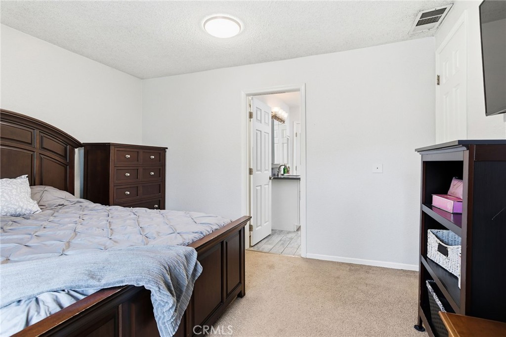 Fontana, California, 92336, United States, 4 Bedrooms Bedrooms, ,1 BathroomBathrooms,Residential,For Sale,2008784