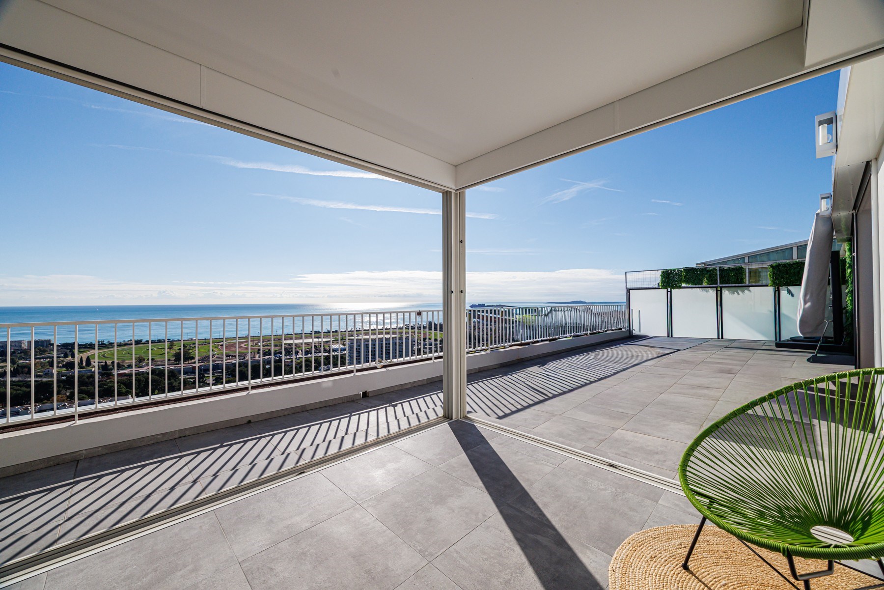  3-room penthouse with rooftop and sea view, Domaine du Loup, French Riviera - 物件實景