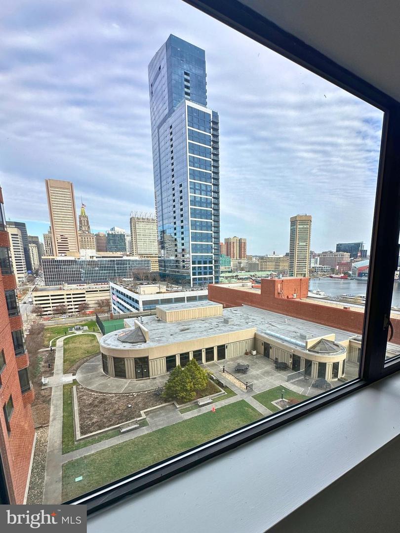 Baltimore, Maryland, 21202, United States, 3 Bedrooms Bedrooms, ,6 BathroomsBathrooms,Residential,For Sale,2002254