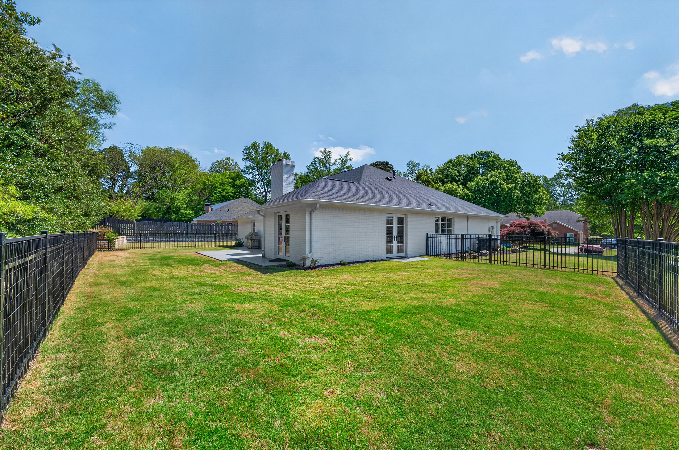  A Rare Turnkey Opportunity in the Center of it All - 物件實景