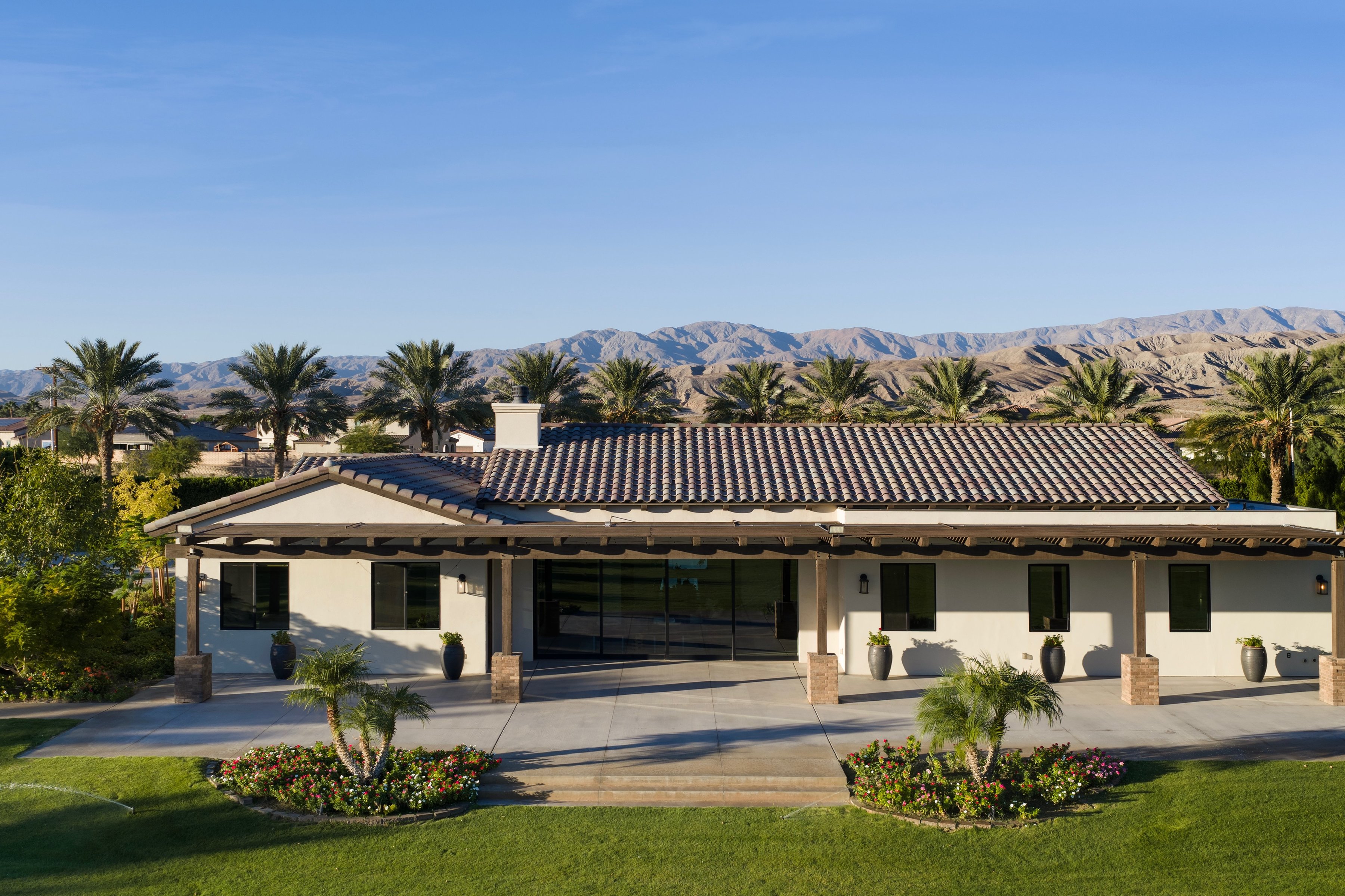  A Desert Retreat Designed to Earn and Entertain - 物件實景