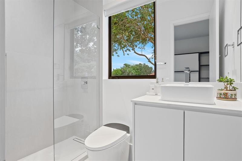 Weston, Florida, 33331, United States, 7 Bedrooms Bedrooms, ,9 BathroomsBathrooms,Residential,For Sale,1946951