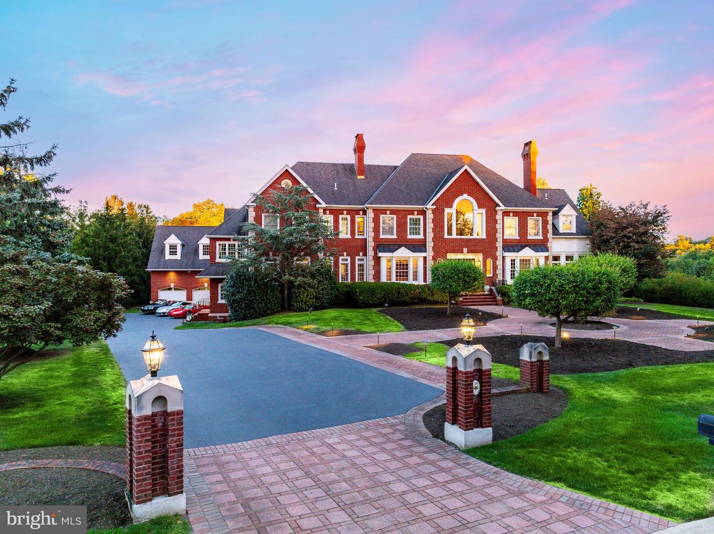 Blue Bell, Pennsylvania, 19422, United States, 5 Bedrooms Bedrooms, ,8 BathroomsBathrooms,Residential,For Sale,1940963