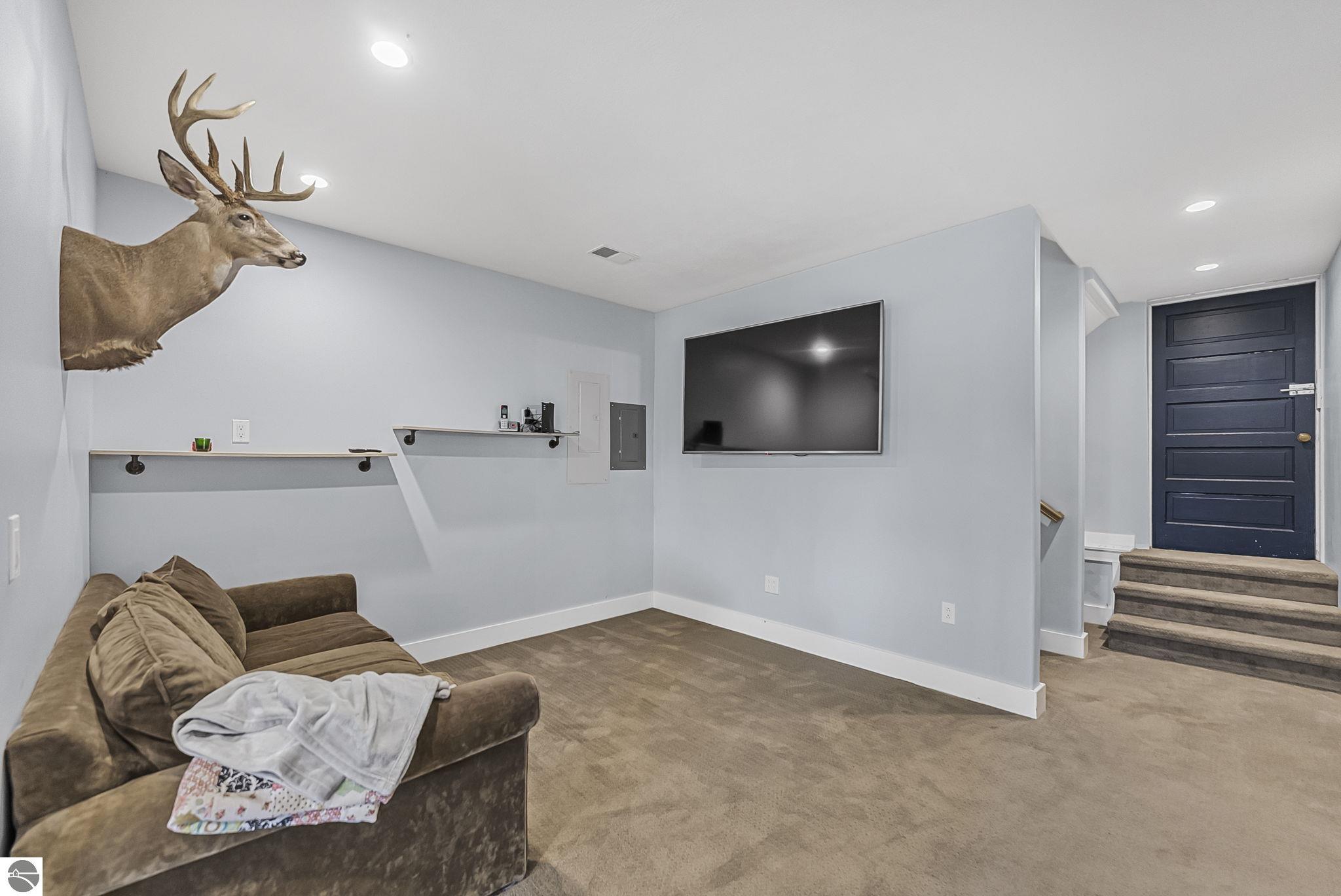 Traverse City, Michigan, 49685, United States, 7 Bedrooms Bedrooms, ,4 BathroomsBathrooms,Residential,For Sale,2005868