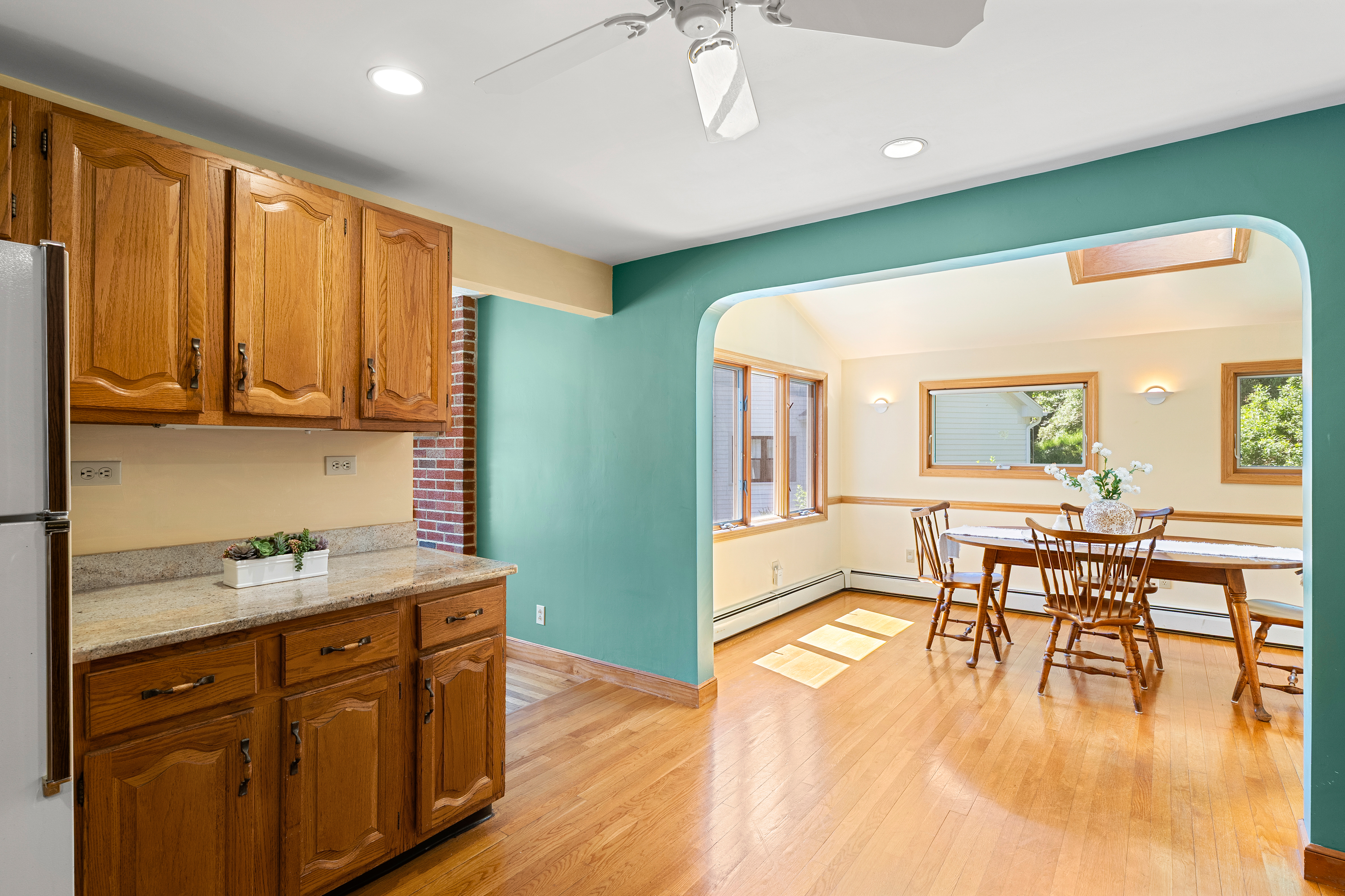  26 Lawrence Lane, Arlington, MA, 02474 - 物件實景