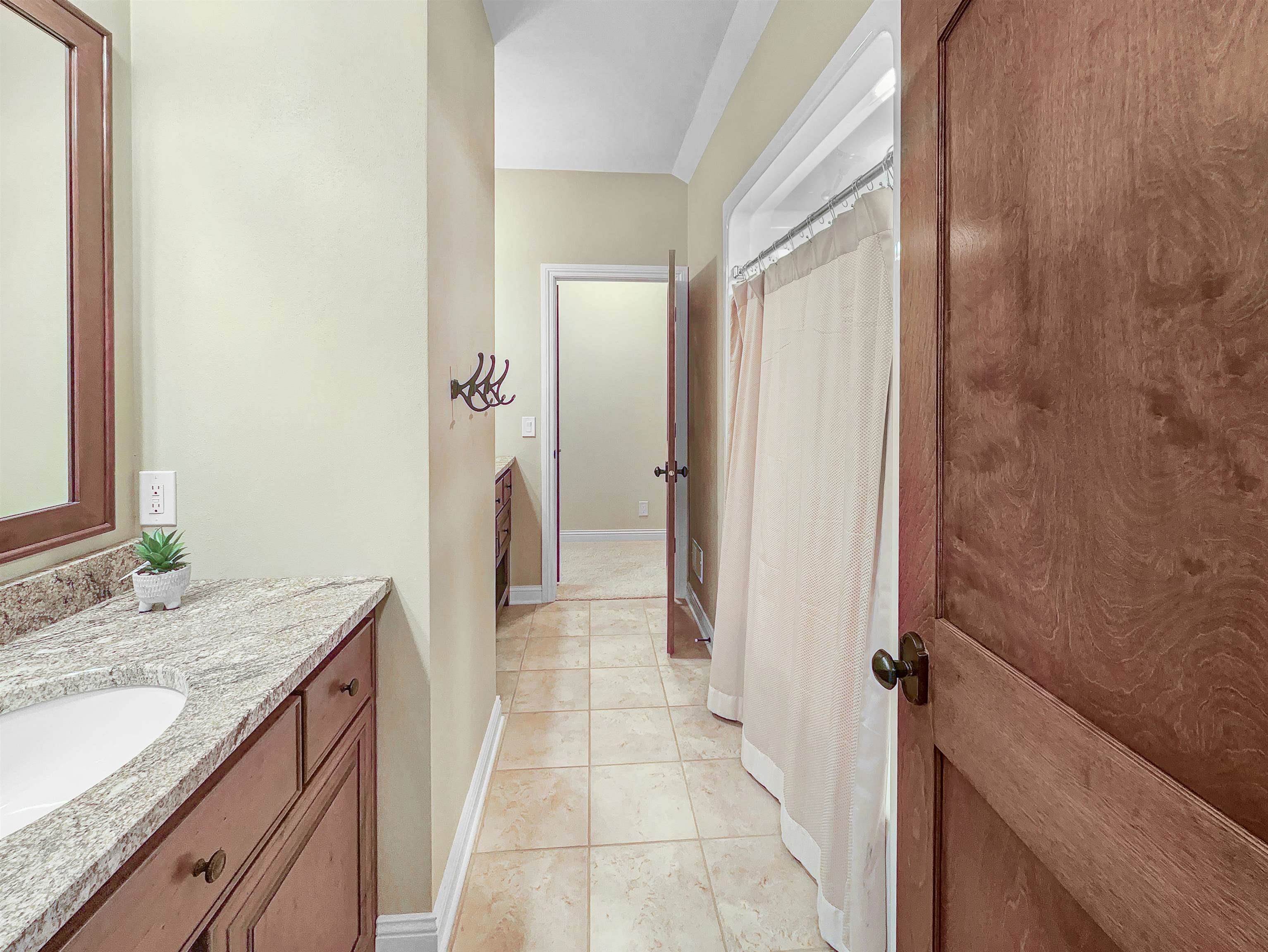 5211 Whitetail Way, Appleton, Wisconsin, 54914, United States, 5 Bedrooms Bedrooms, ,6 BathroomsBathrooms,Residential,For Sale,5211 Whitetail Way,1164448