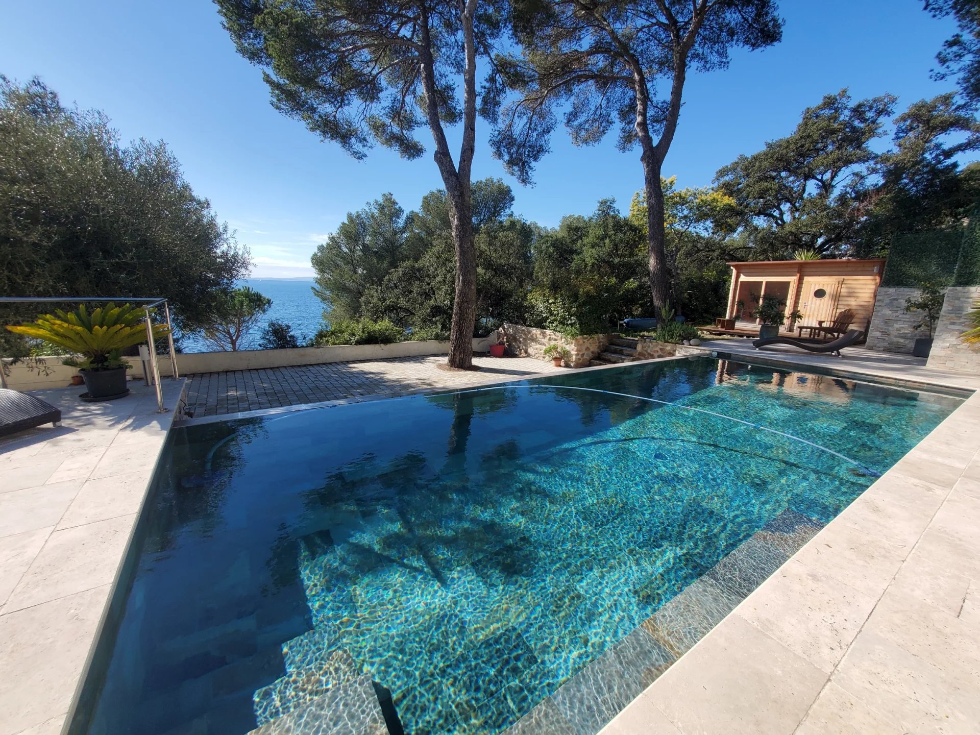 Saint-Raphaël, Provence-Alpes-Côte d’Azur, 83700, FR, 13 Bedrooms Bedrooms, ,16 BathroomsBathrooms,Residential,For Sale,1994506