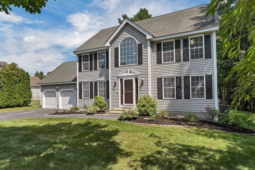 Nashua, New Hampshire, 03062, United States, 4 Bedrooms Bedrooms, ,4 BathroomsBathrooms,Residential,For Sale,1917285