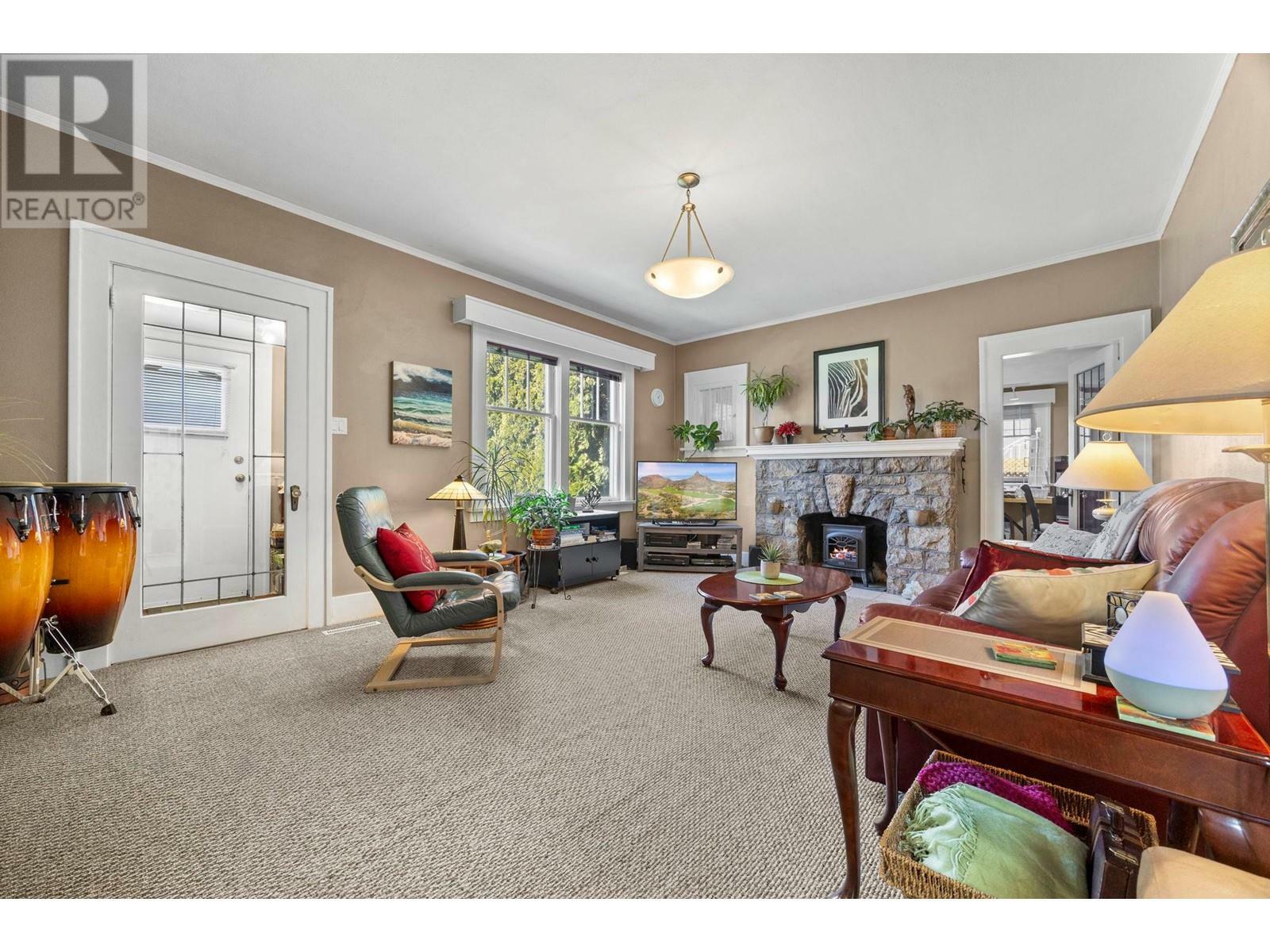 KELOWNA, British Columbia, V1Y 1A7, CA, 2 Bedrooms Bedrooms, ,1 BathroomBathrooms,Residential,For Sale,1837740