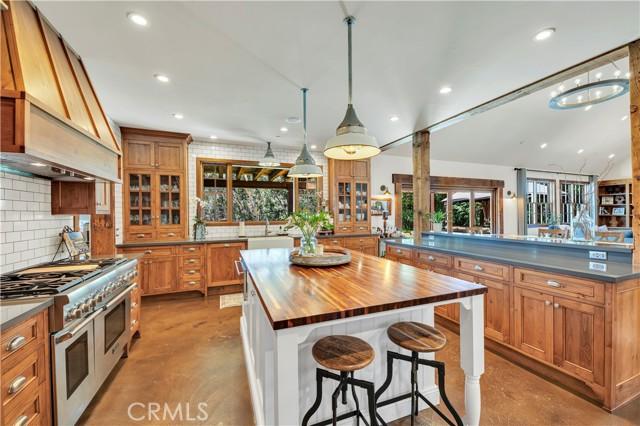 Murrieta, California, 92562, United States, 5 Bedrooms Bedrooms, ,6 BathroomsBathrooms,Residential,For Sale,1908837
