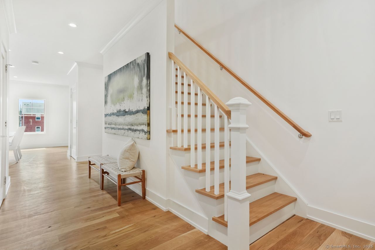 Fairfield, Connecticut, 06824, United States, 4 Bedrooms Bedrooms, ,6 BathroomsBathrooms,Residential,For Sale,1994356